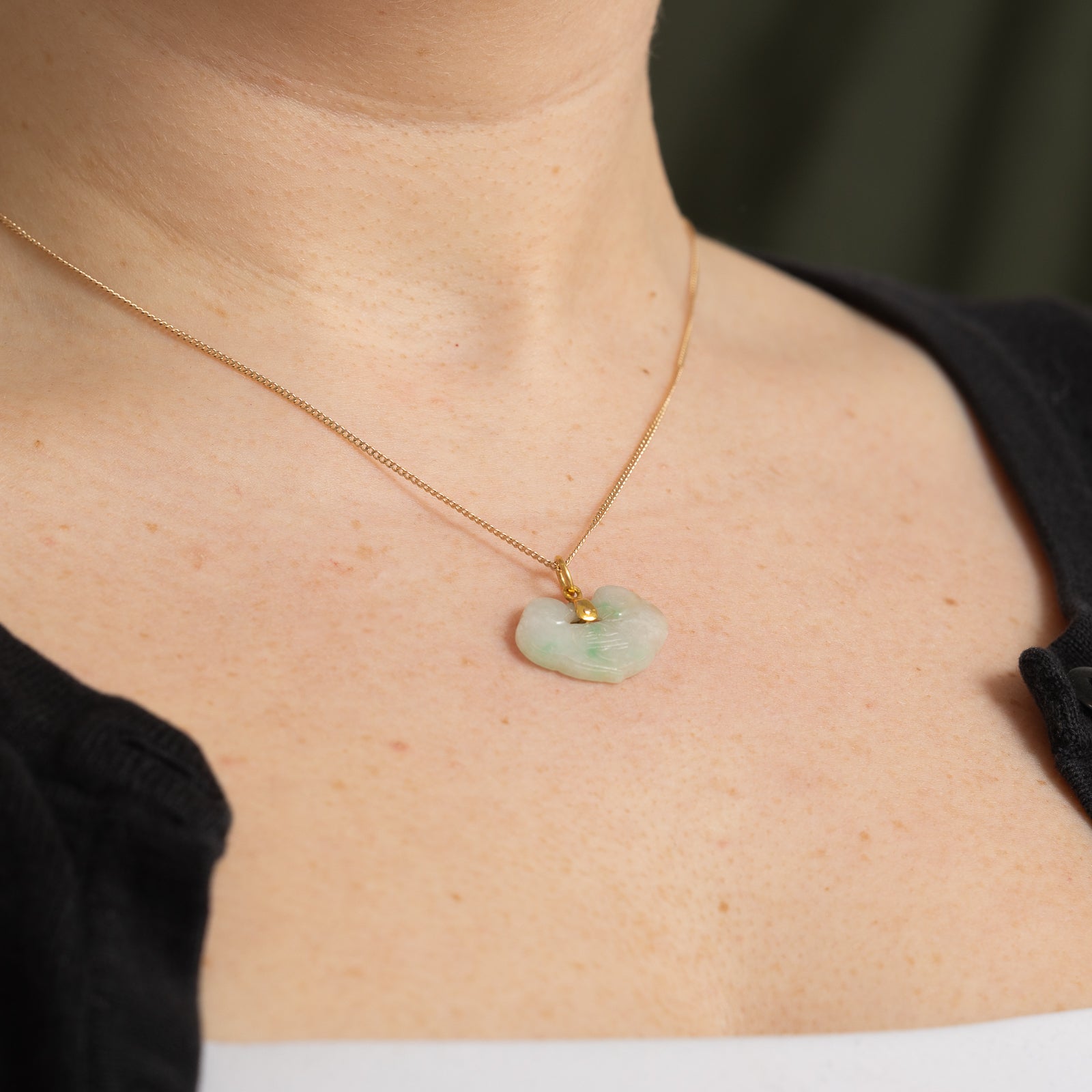 Carved Jadeite Pendant | 10.00ct