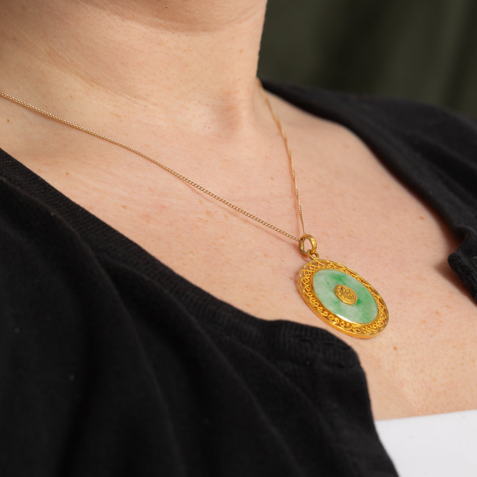 Chinese Donut Jadiete Pendant | 21.00ct
