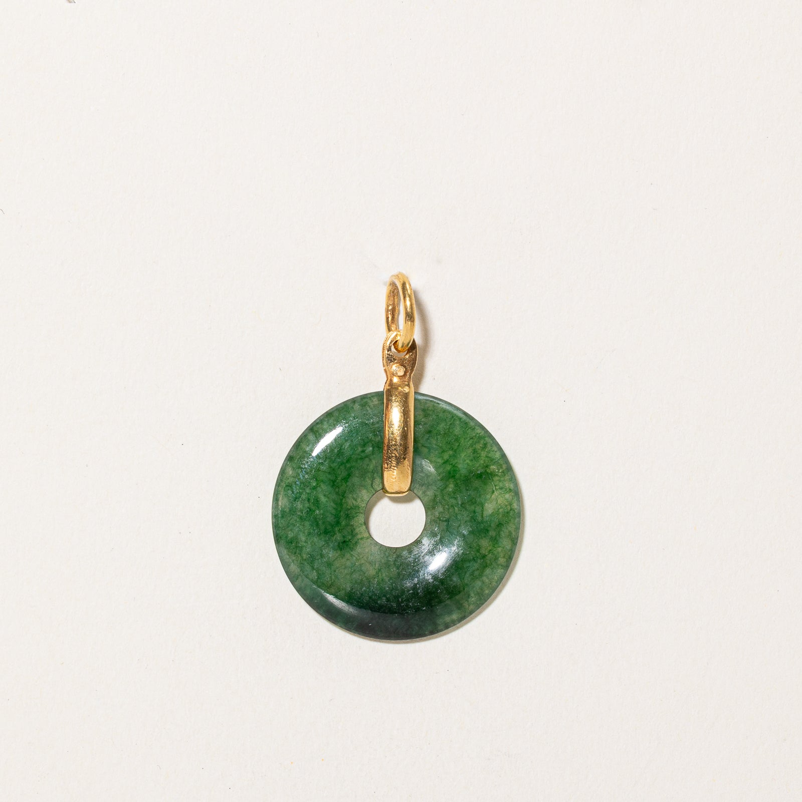 Pendentif en jade néphrite donut | 7,50ct