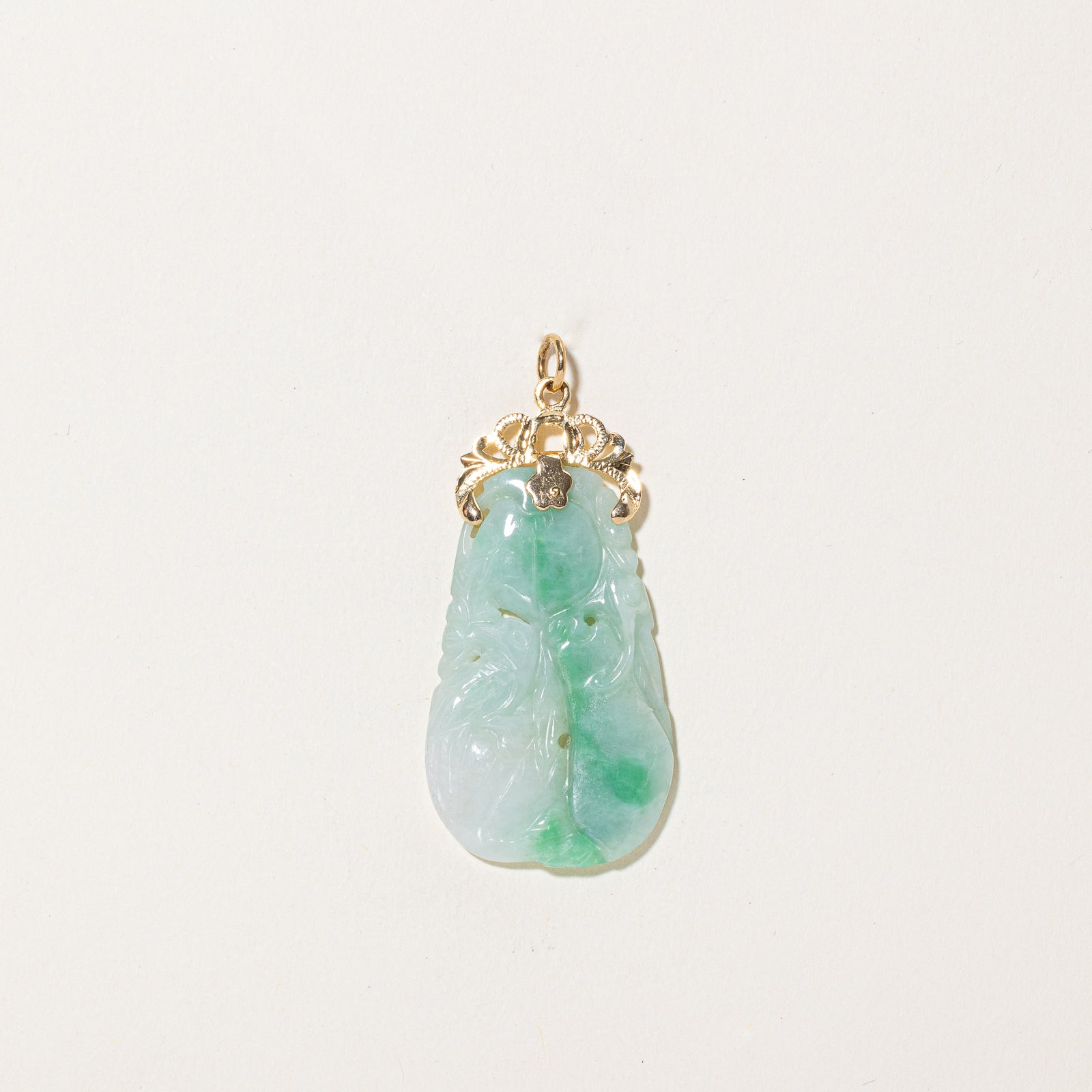 Carved Jadeite Pendant | 30.00ct