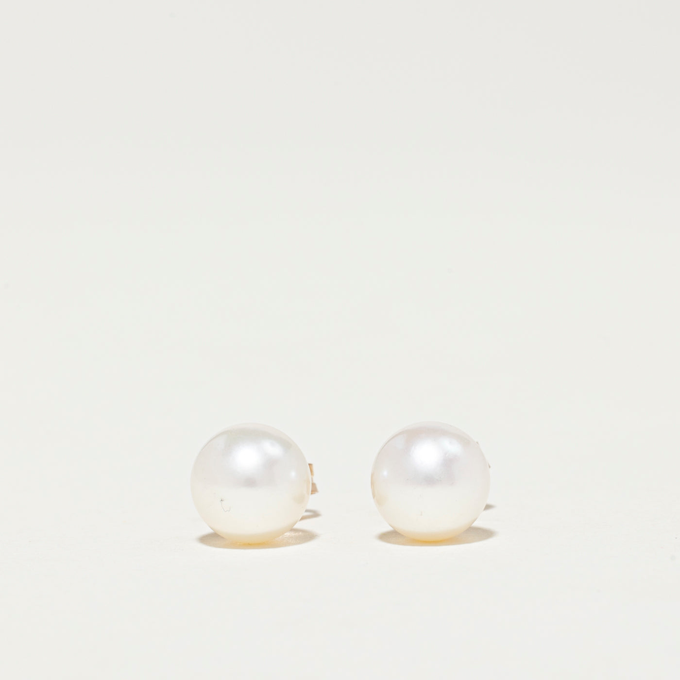 14K Pearl Stud Earrings