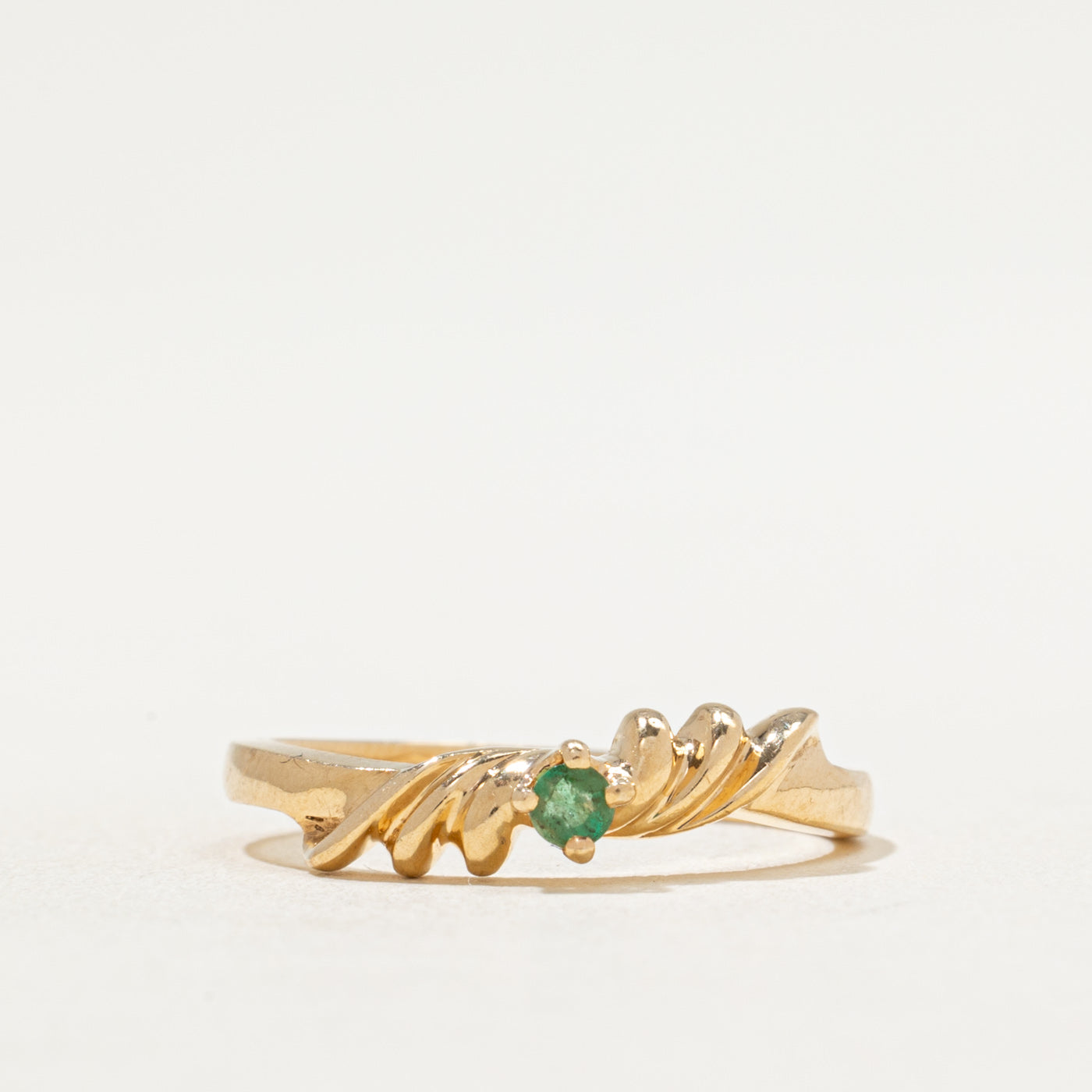 Solitaire Emerald Twisted Ring | 0.04ct | SZ 6.25
