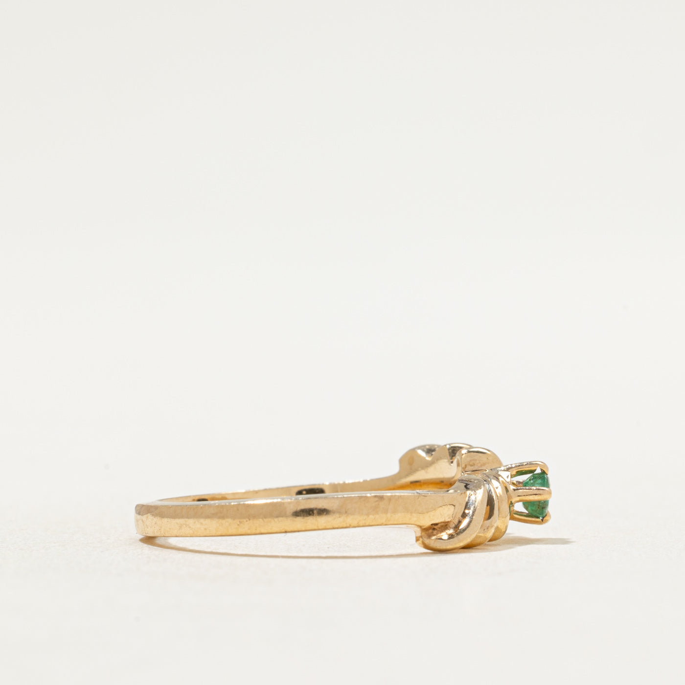 Solitaire Emerald Twisted Ring | 0.04ct | SZ 6.25