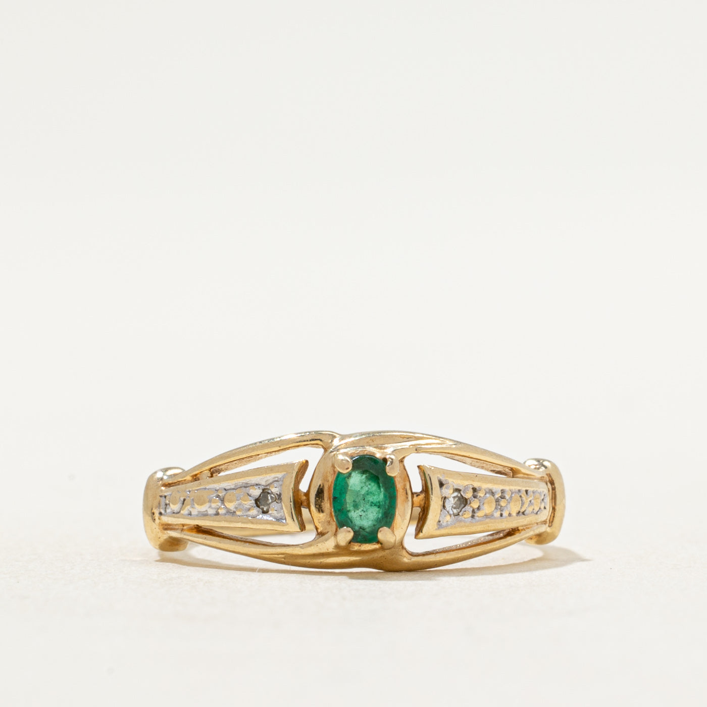 Emerald & Diamond Openwork Ring | 0.09ct, 0.01ctw | SZ 5.25