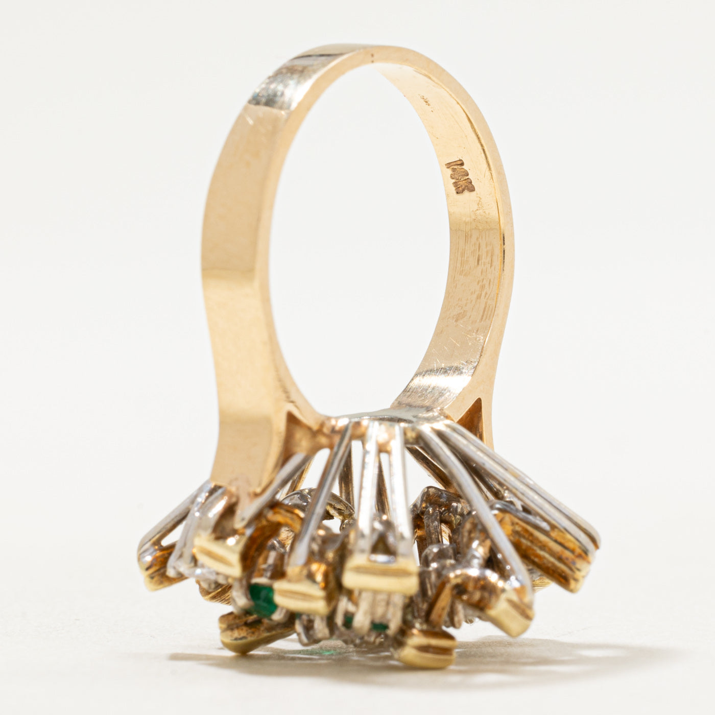 Bague sertie de diamants et d'émeraudes | 0,30 ct, 0,10 ct | Taille 5,75