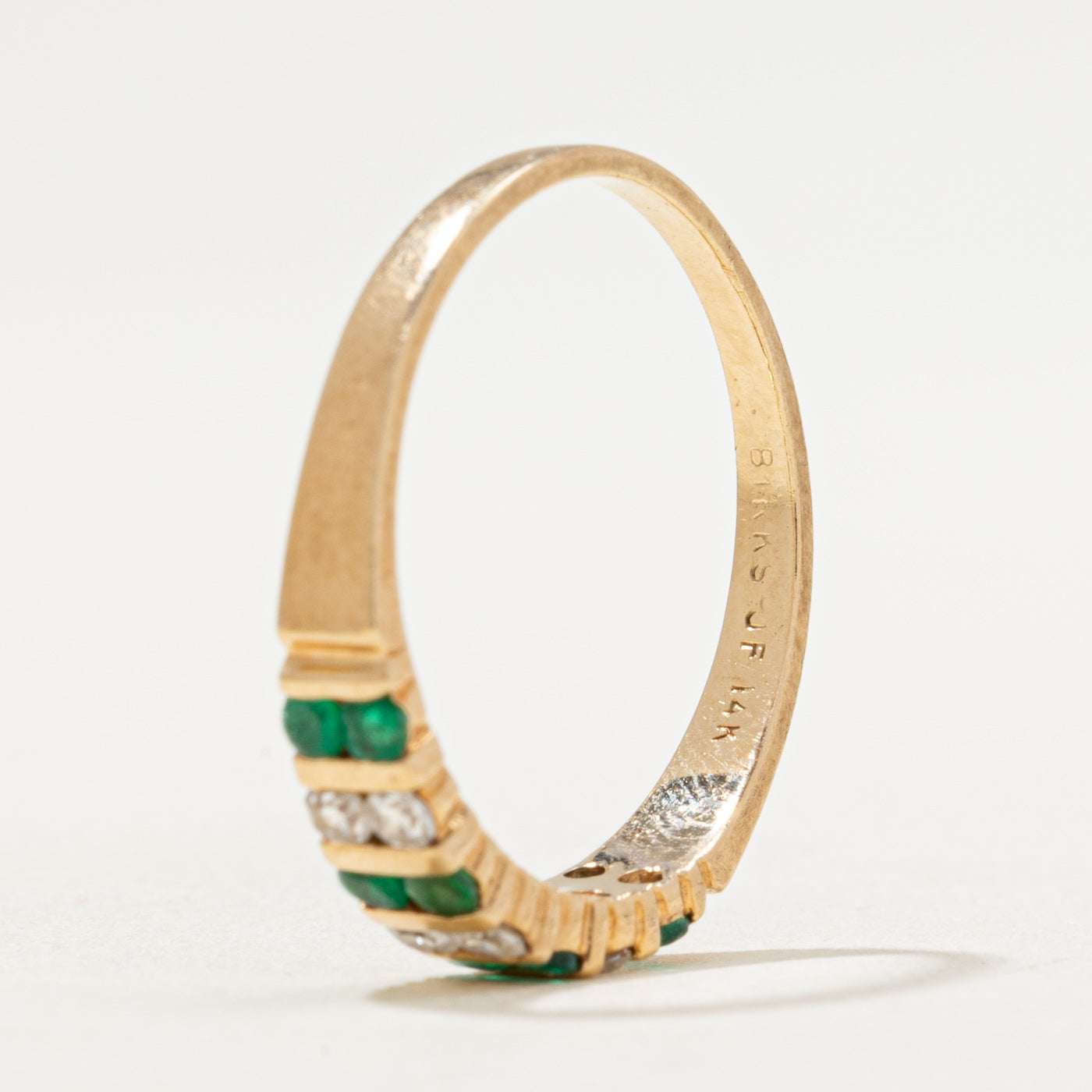 Bague multi-rangs d'émeraudes et de diamants | 0,24 ct, 0,20 ct | Taille 8,25