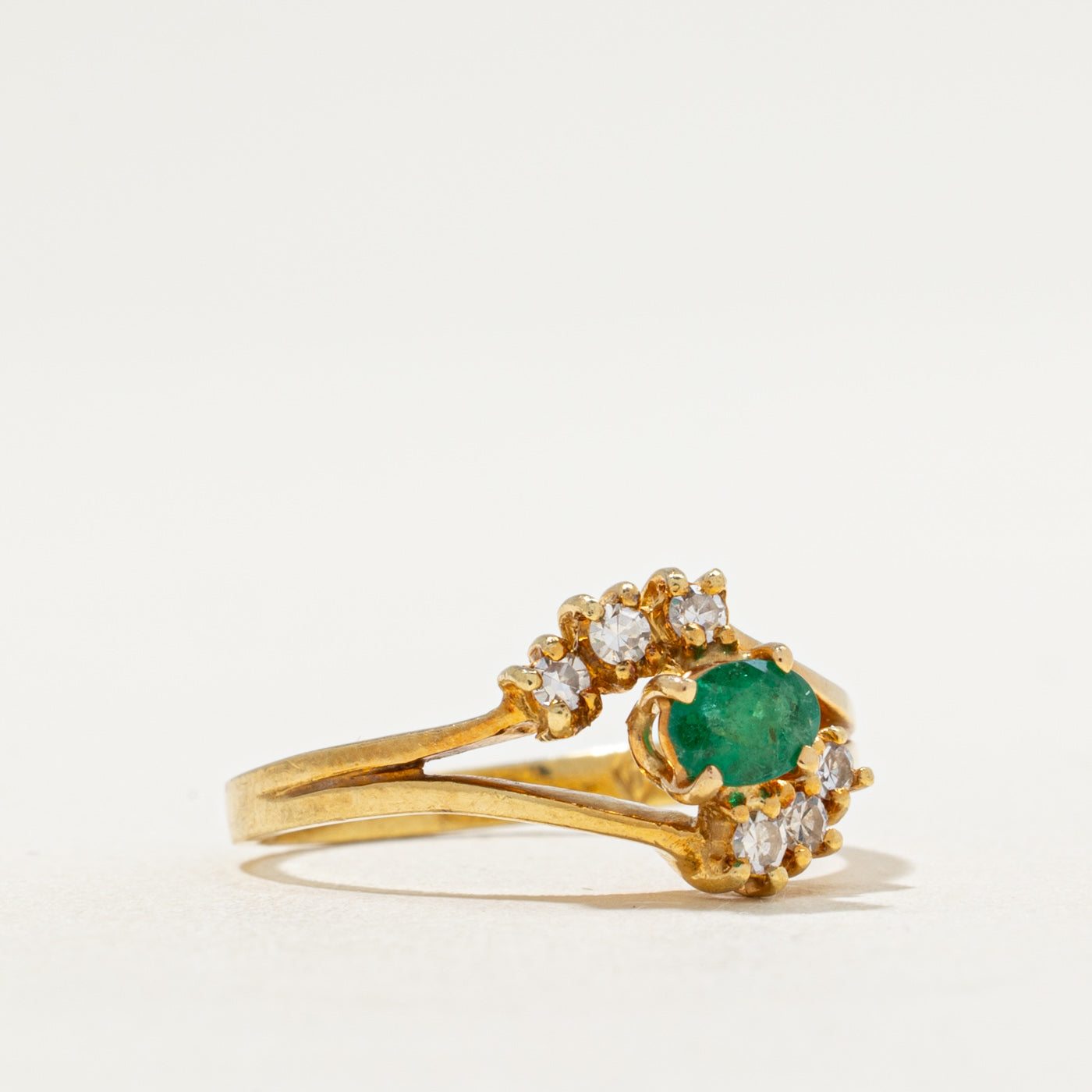 Emerald & Diamond Split Shank Ring | 0.25ct, 0.13ctw | SZ 6.25