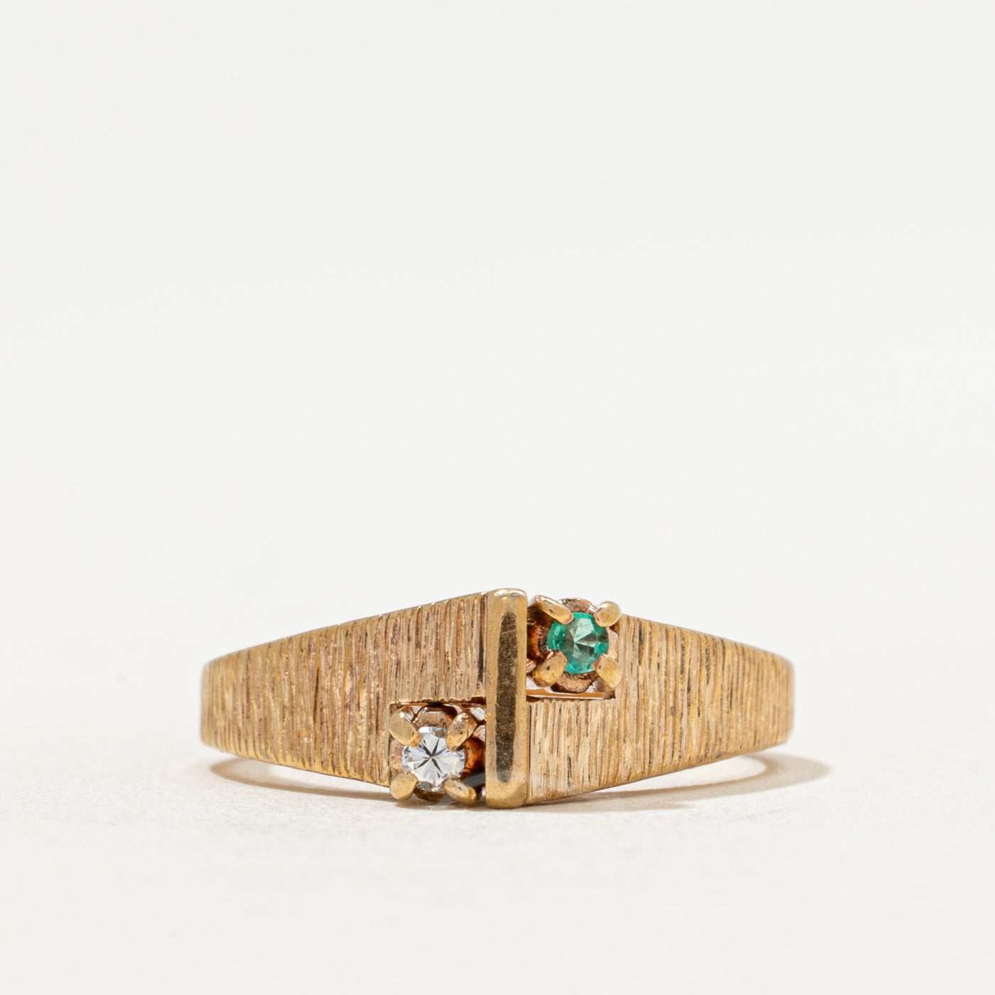 Emerald & Diamond Tapered Ring | 0.02ct, 0.02ct | SZ 6.25