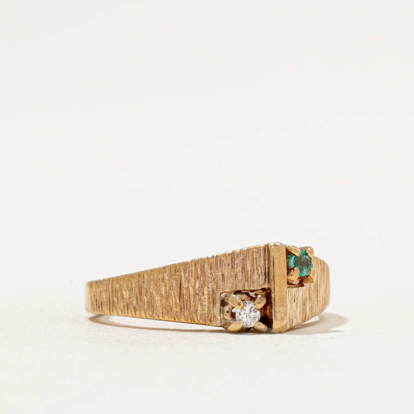 Emerald & Diamond Tapered Ring | 0.02ct, 0.02ct | SZ 6.25