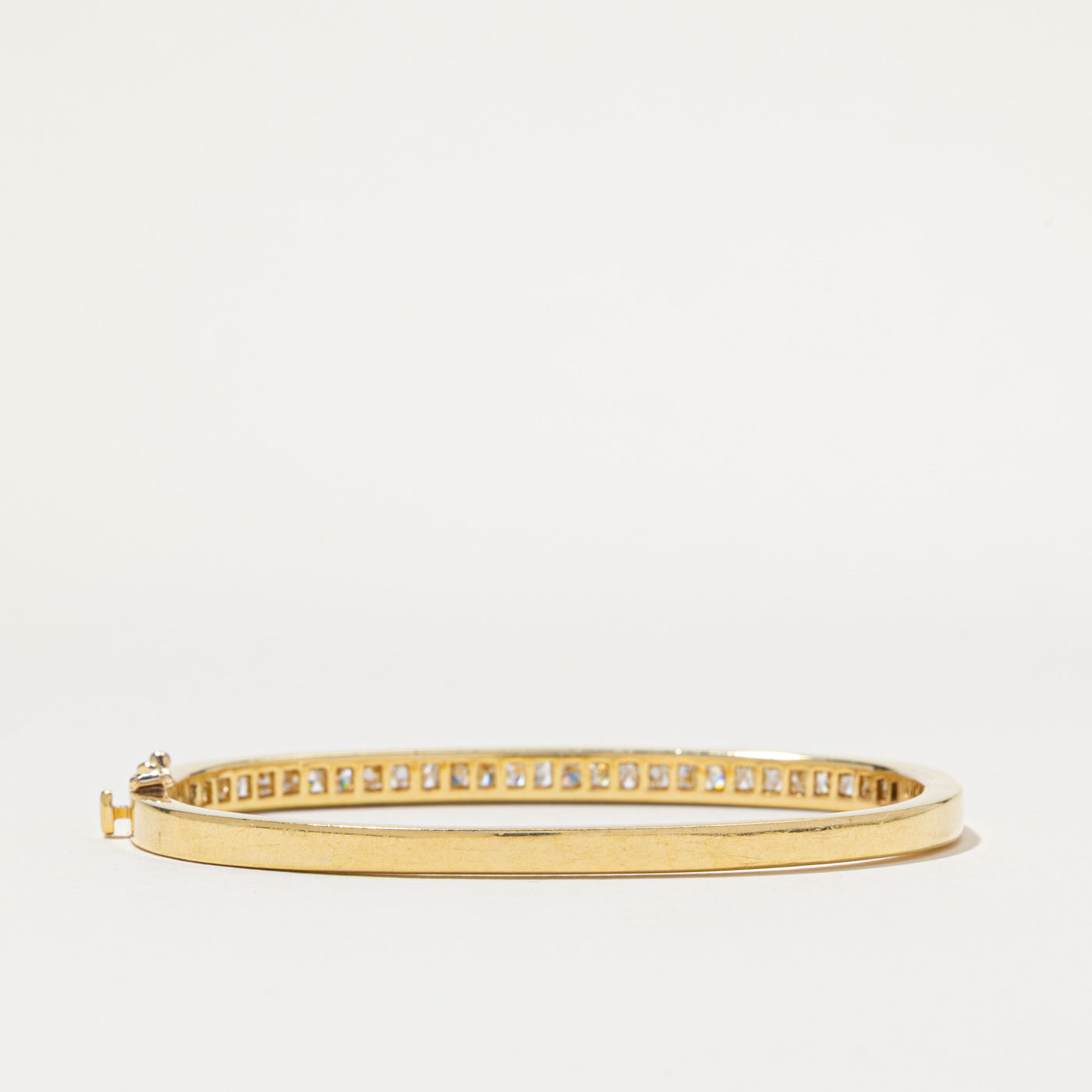 18K Channel Set Diamond Bangle Bracelet | 2.64ctw | 7"