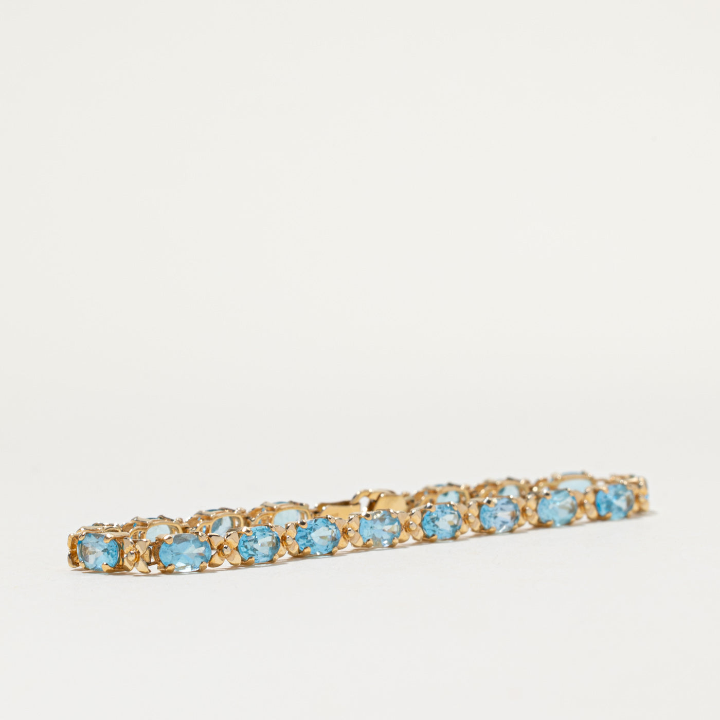 Bracelet en topaze bleue 14 carats | 7,65 ct | 17,8 cm