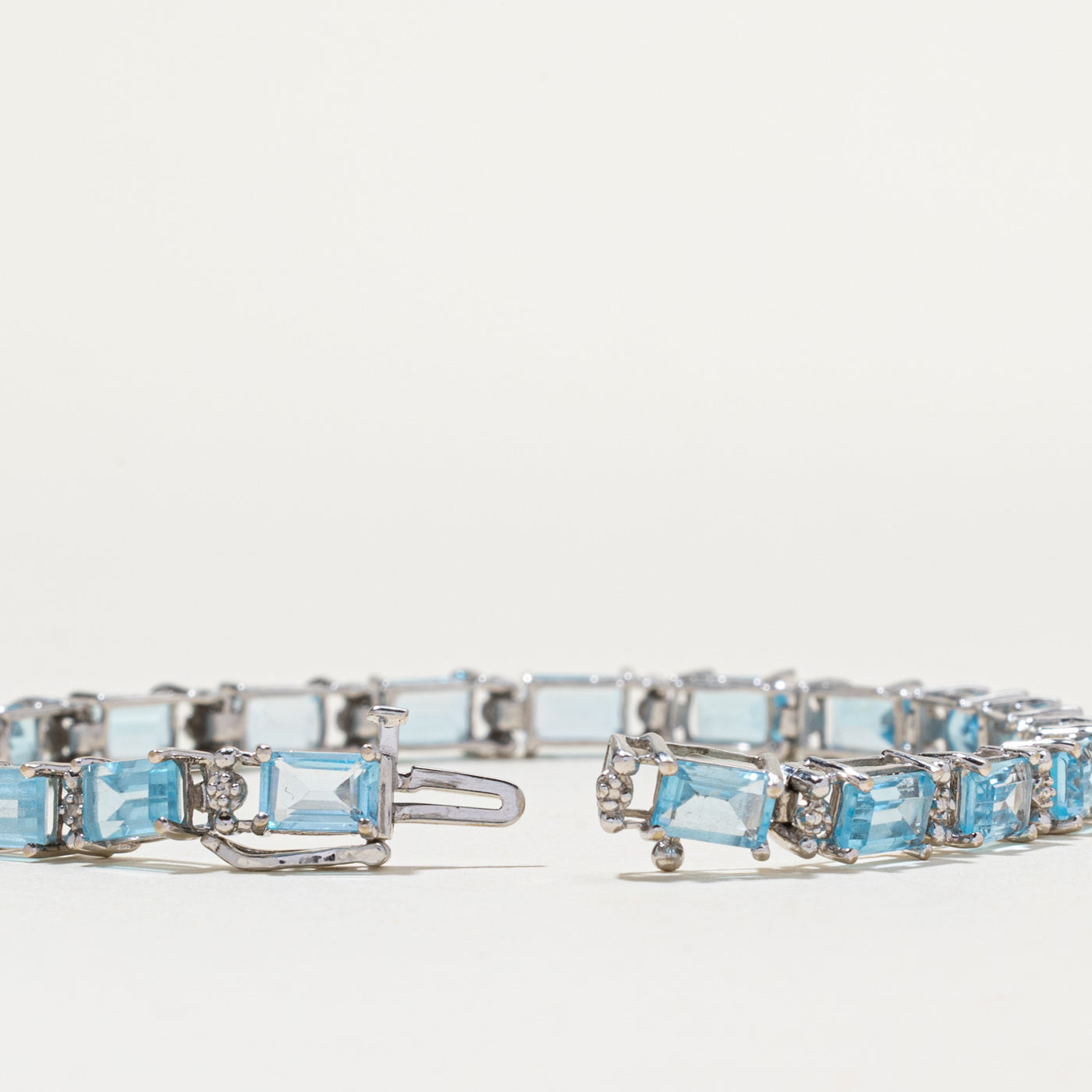 10K Blue Topaz Gemstone Bracelet | 14.00ctw | 7"