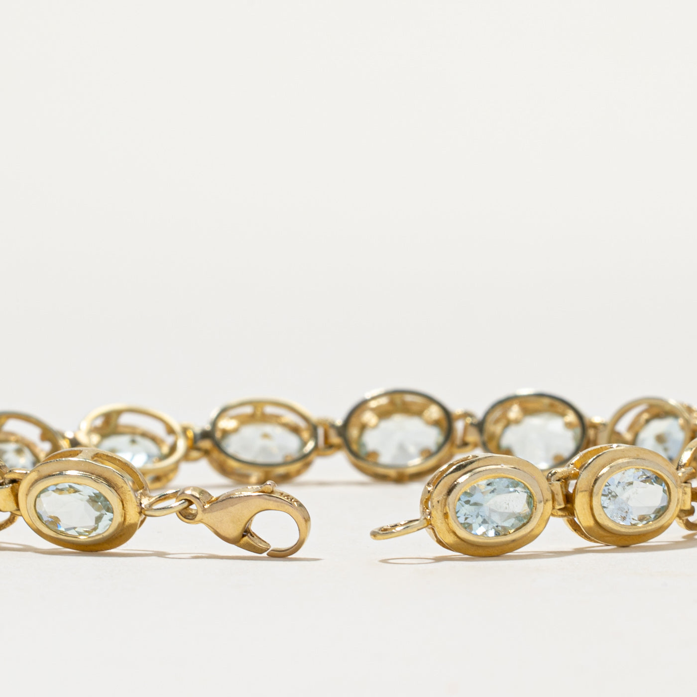 14K Bezel Set Aquamarine Gemstone Bracelet | 9.00ctw | 7"