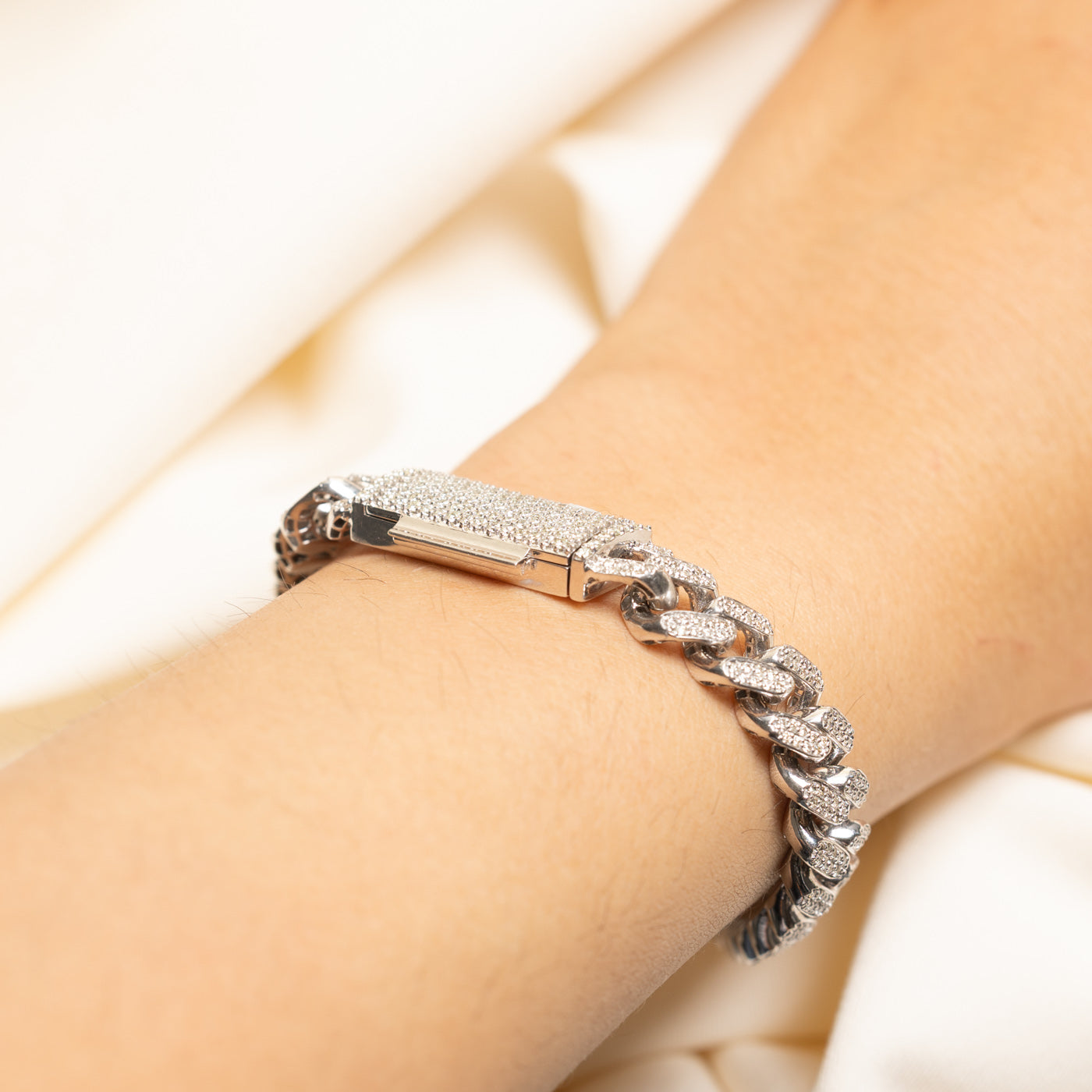 Bracelet cubain serti de diamants 10 carats | 3,80 ct | 21,6 cm