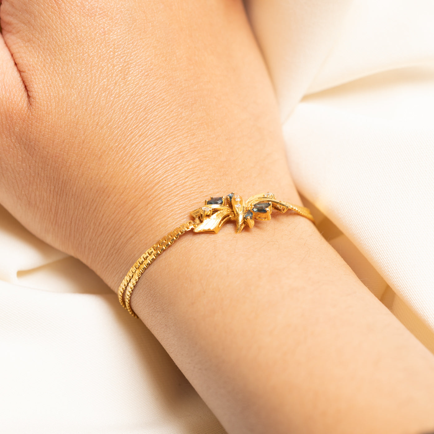 18k Sapphire & Diamond Bracelet | 0.50ctw, 0.08ctw | 6.5"