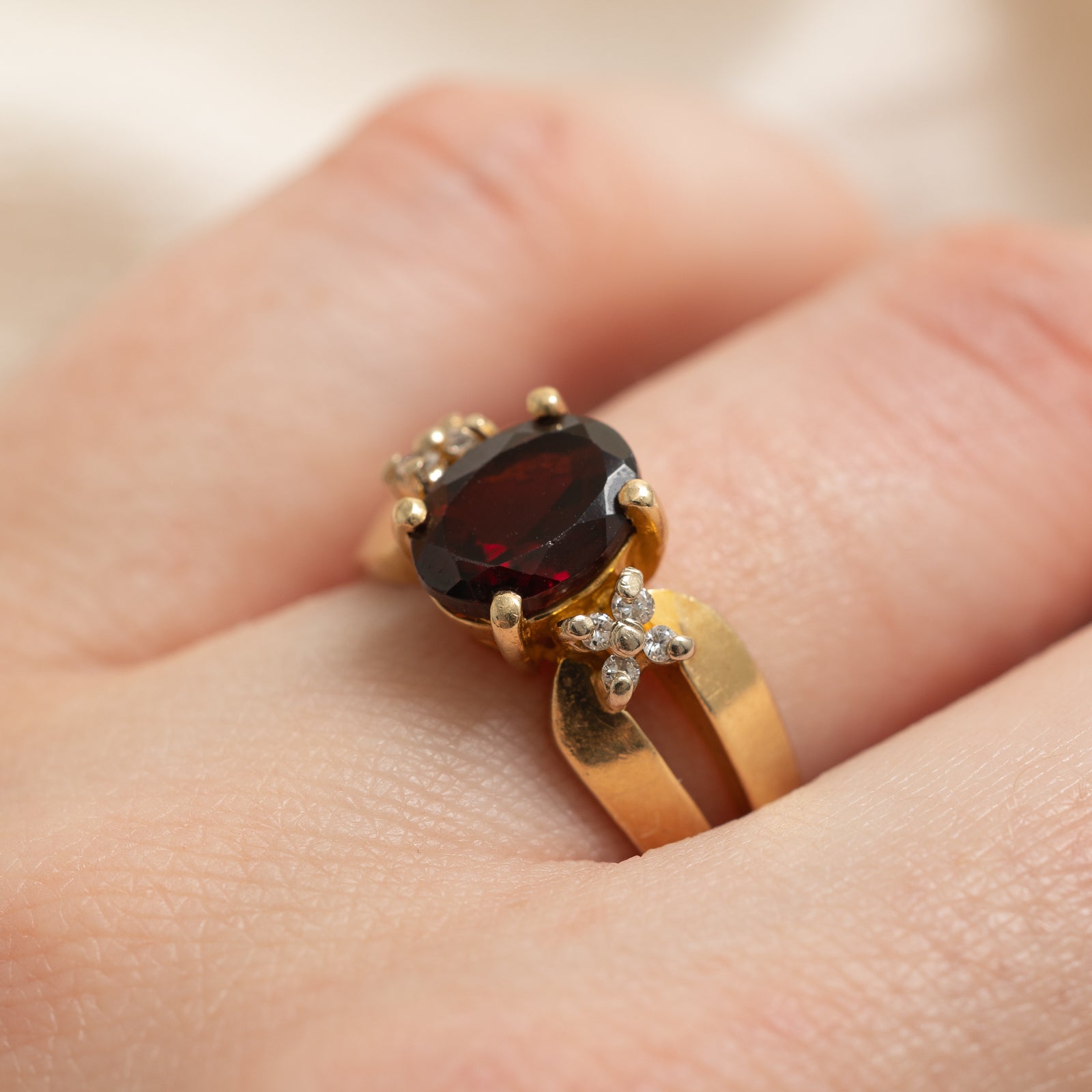 Oval Cut Garnet & Diamond Ring | 2.00ct, 0.07ctw | SZ 7.25