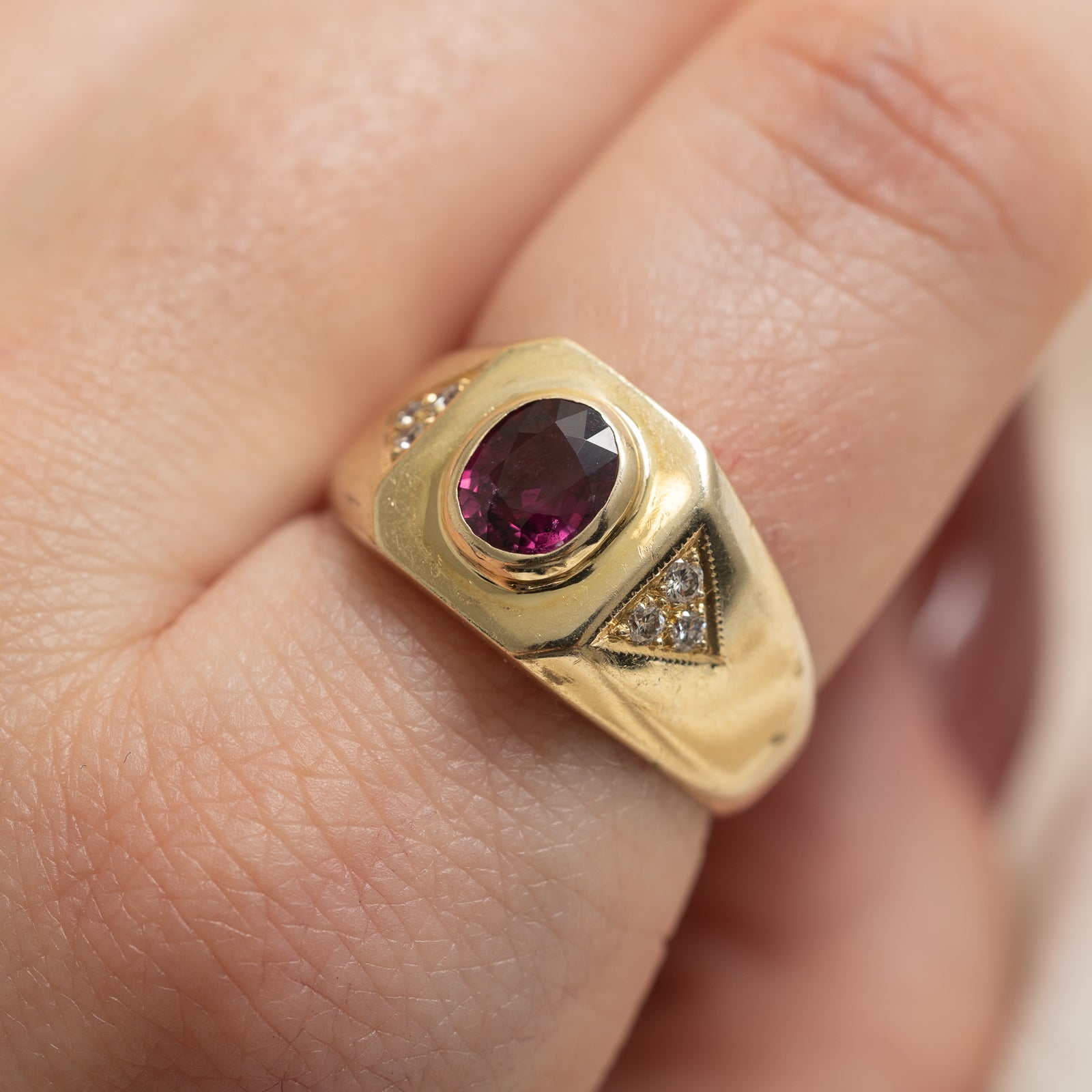 Bezel Set Ruby & Diamond Ring | 0.90ct, 0.10ctw | SZ 9.25