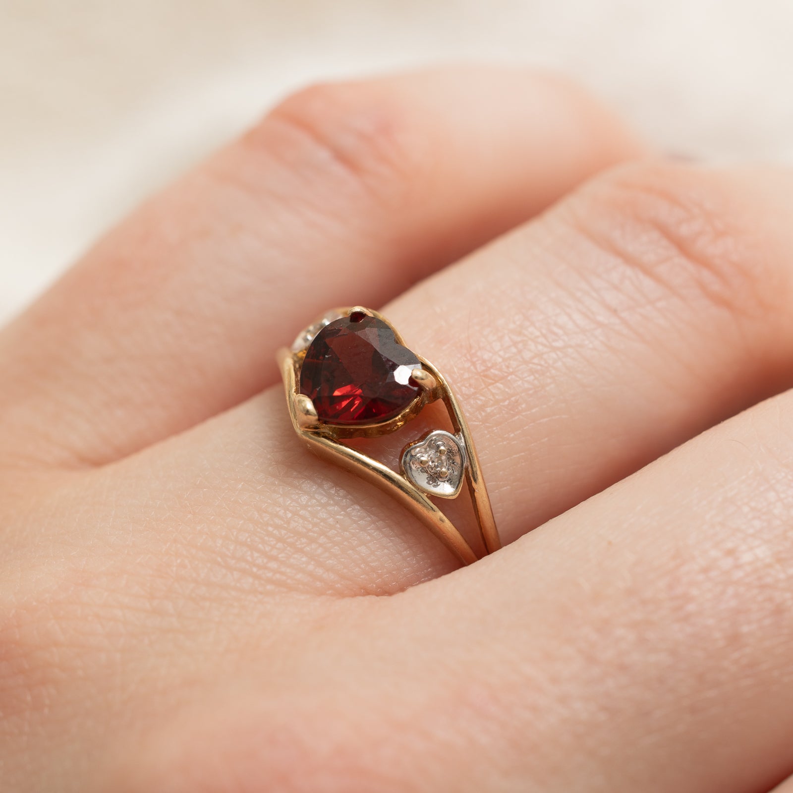 Garnet Heart & Diamond Ring | 1.00ct, 0.01ctw | SZ 6.5