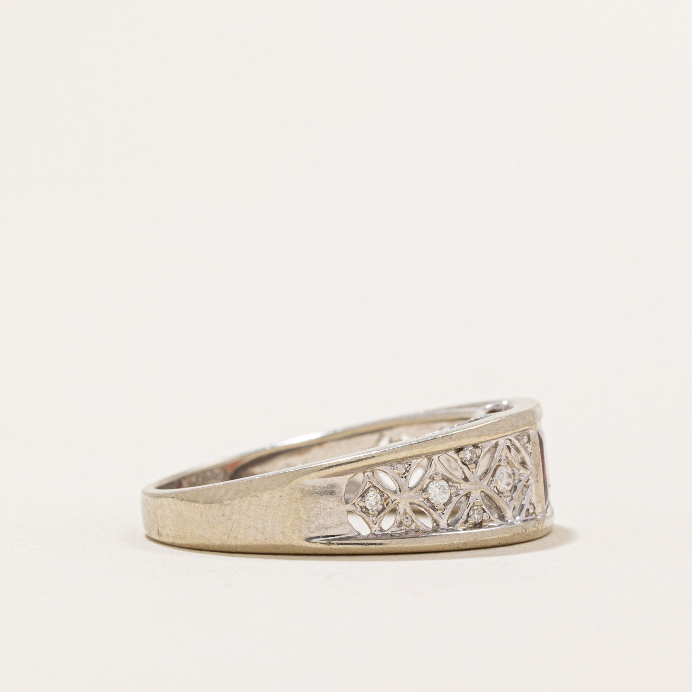 Garnet & Diamond Ring | 0.70ct, 0.05ctw | SZ 7