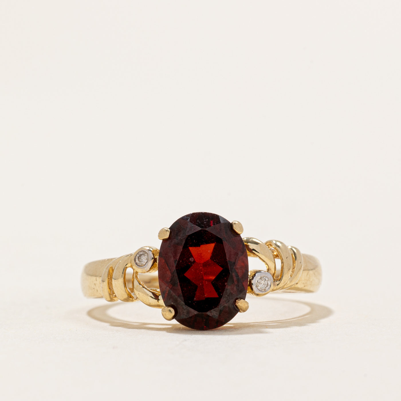 Garnet & Diamond Ring | 2.30ct, 0.01ctw | SZ 6.25