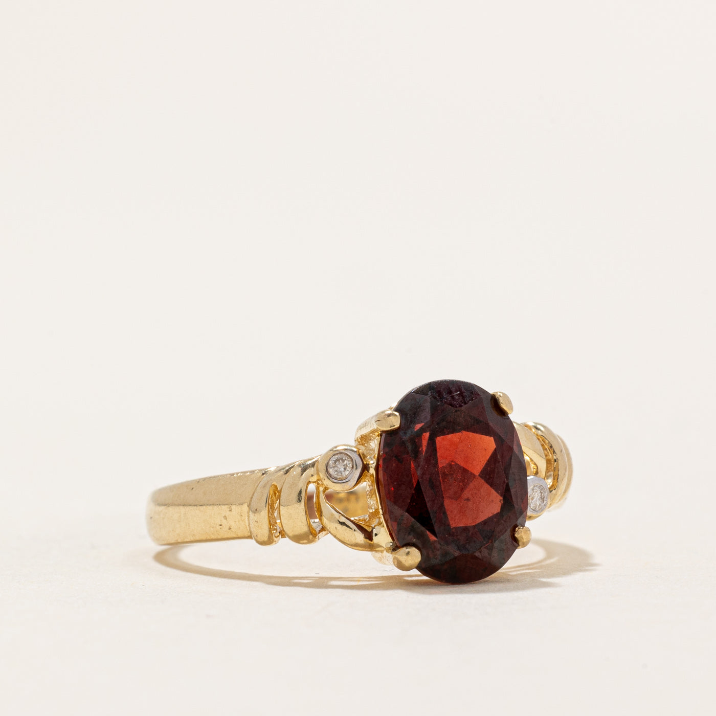 Garnet & Diamond Ring | 2.30ct, 0.01ctw | SZ 6.25