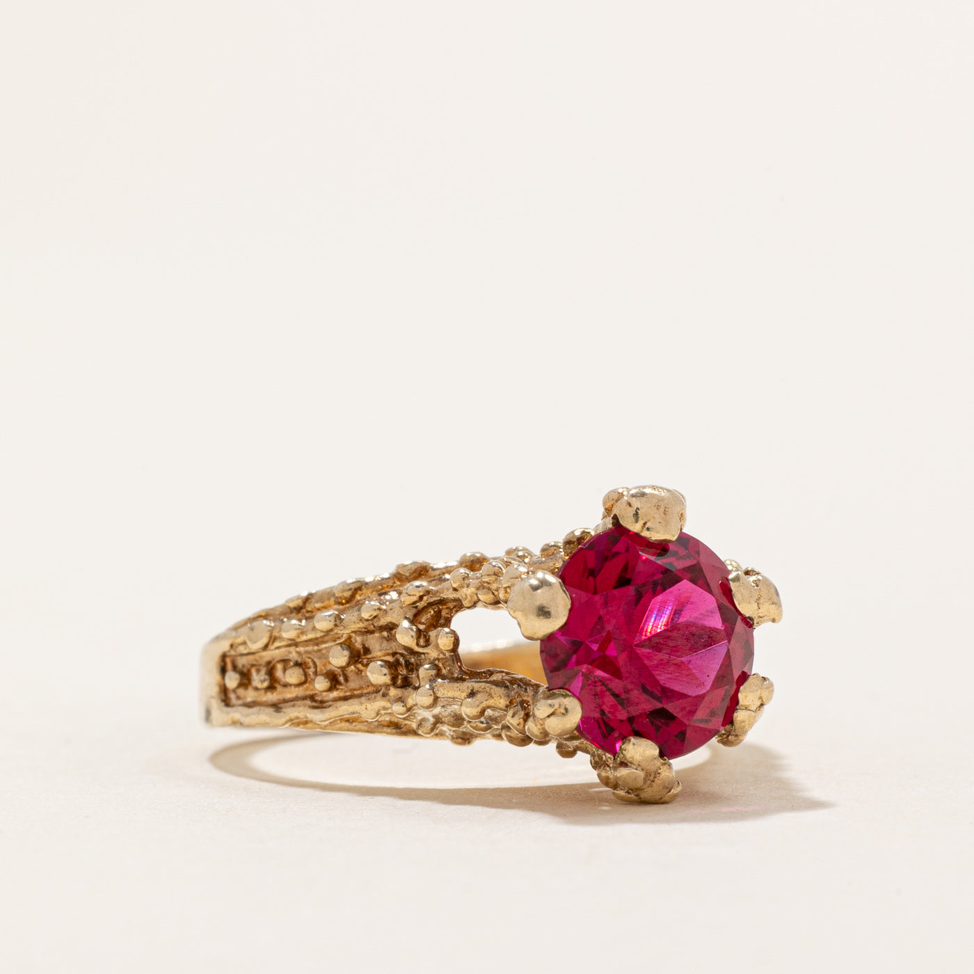 Synthetic Ruby Textured Cocktail Ring | 2.50ct | SZ 6.25