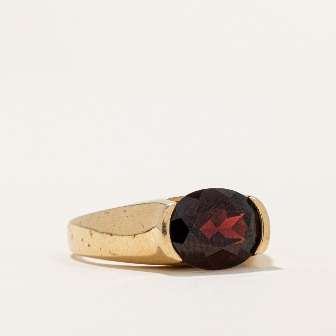 Bague solitaire Est-Ouest Grenat | 2,85 ct | Taille 6,25