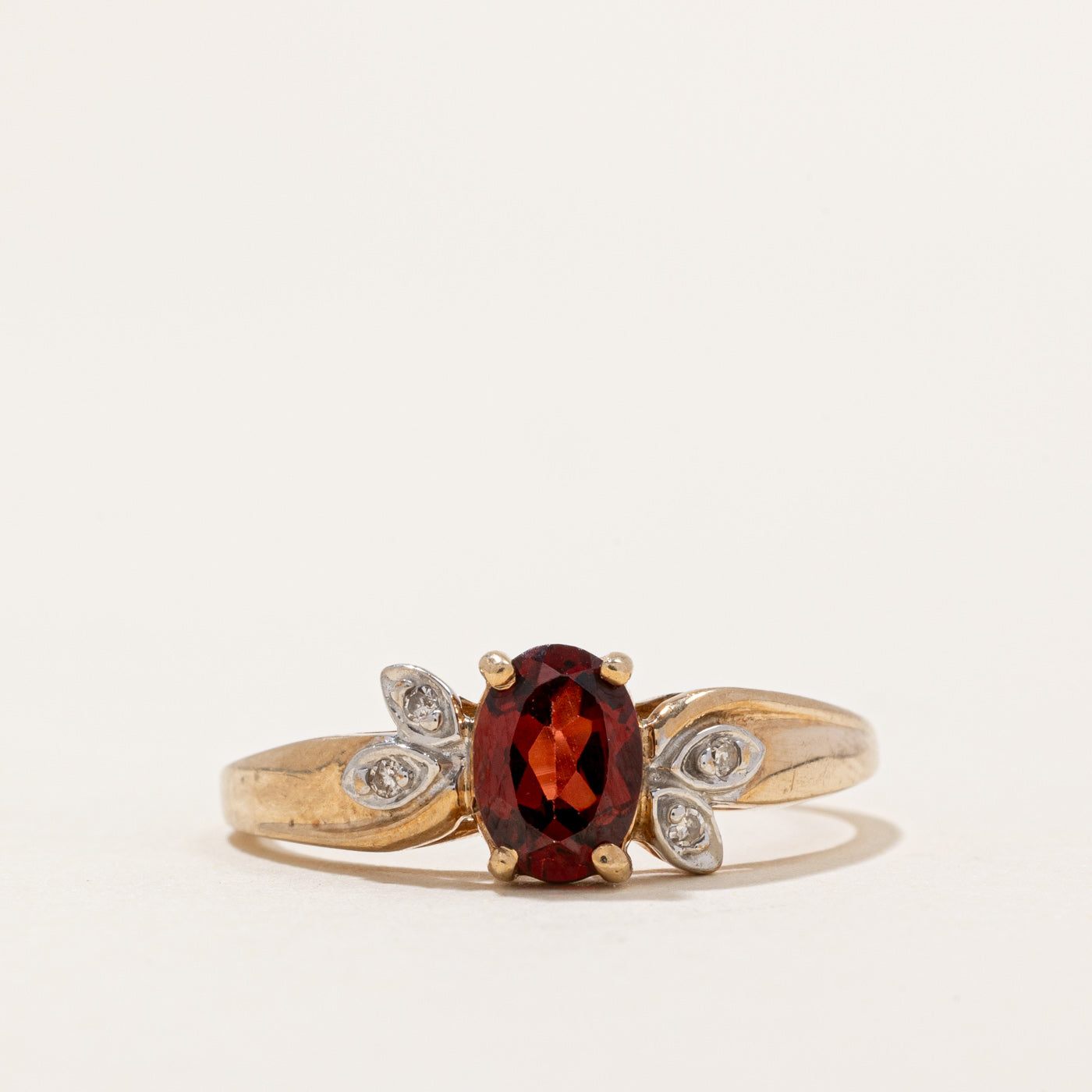 Garnet & Diamond Ring | 0.90ct, 0.03ctw | SZ 8