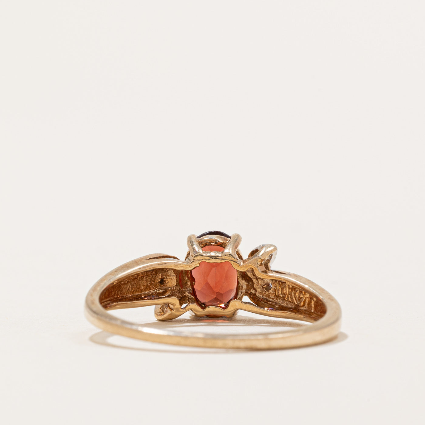 Garnet & Diamond Ring | 0.90ct, 0.03ctw | SZ 8