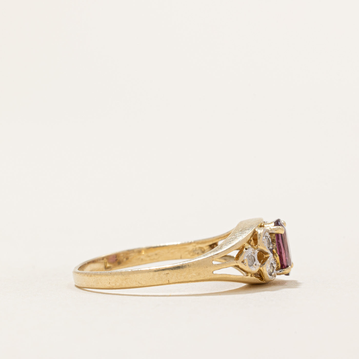 Oval Cut Ruby & Diamond Tapered Ring | 0.50ct, 0.03ctw | SZ 6.75
