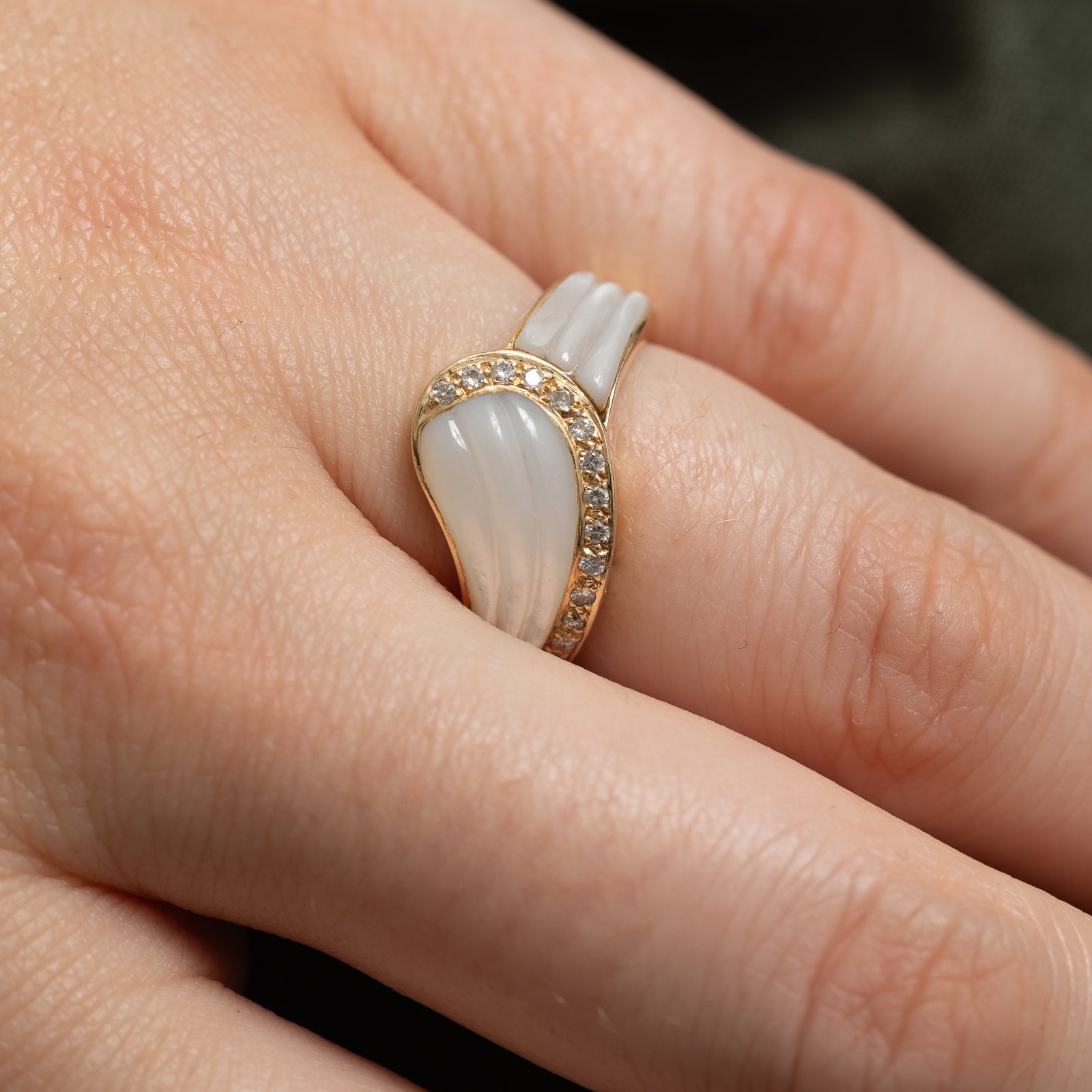 Mother of Pearl & Diamond Buckle Ring | 4.00ctw, 0.12ctw | SZ 5.75