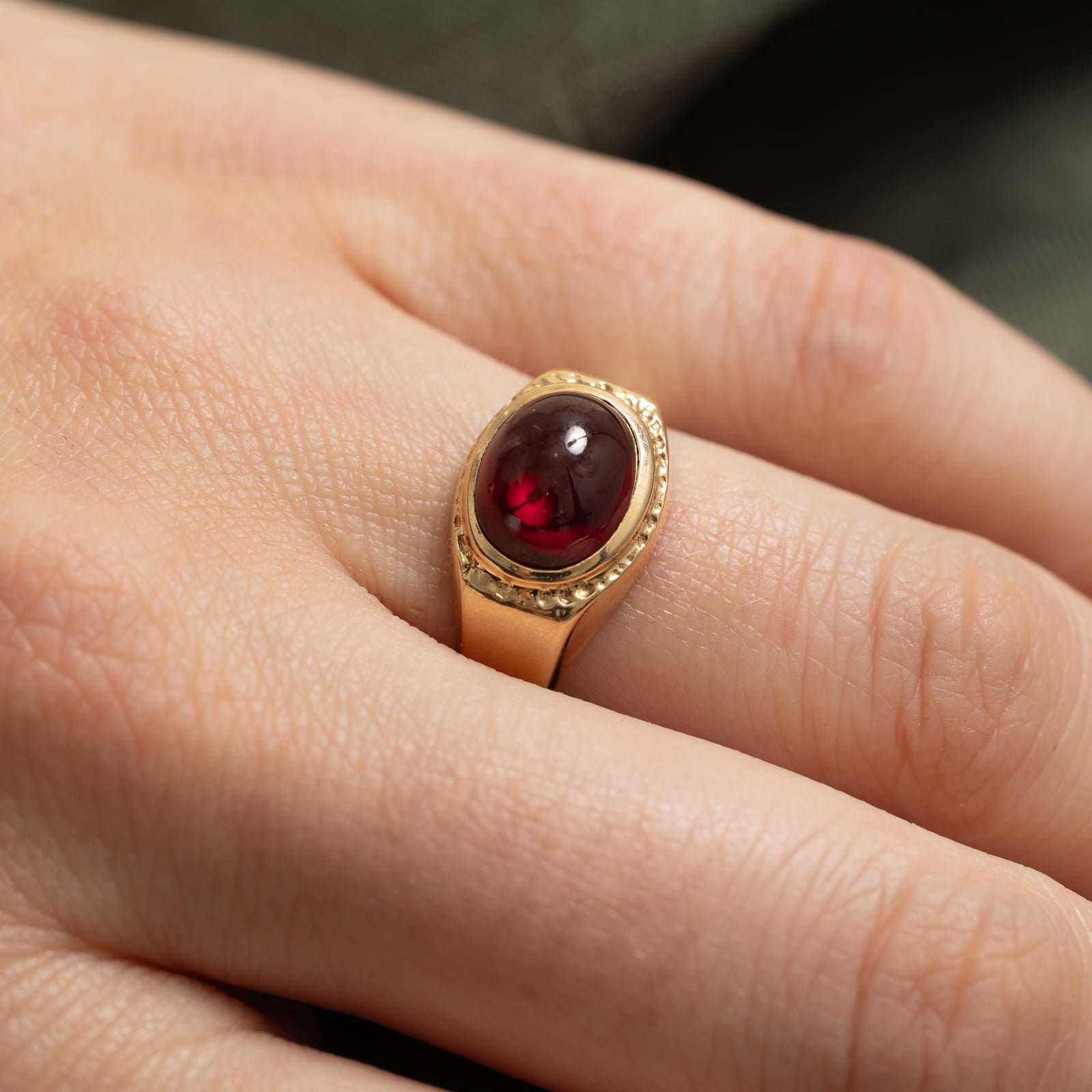 East West Oval Cabochon Synthetic Ruby Ring | 4.00ct | SZ 7.5