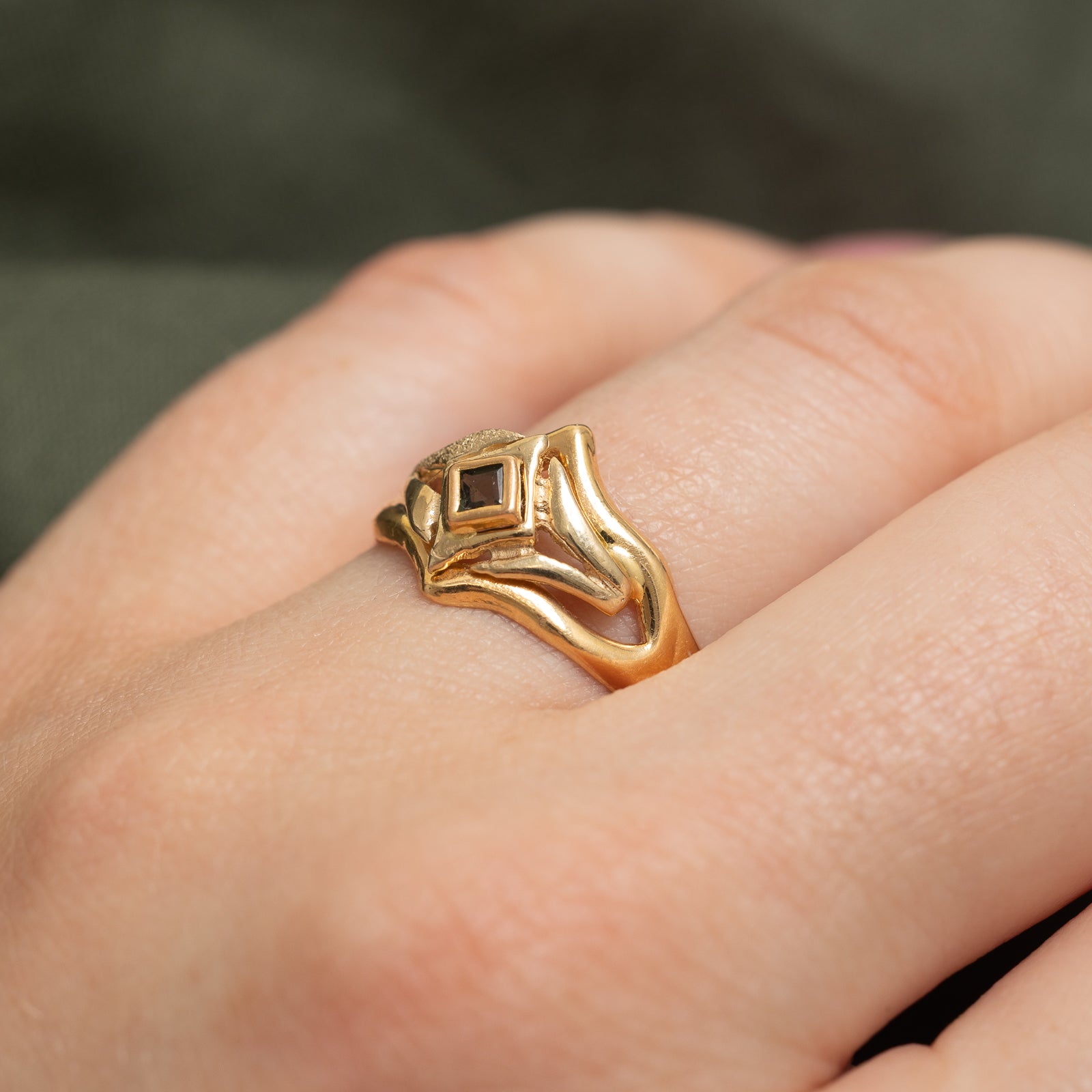 Synthetic Spinel Abstract Ring | 0.08ct | SZ 8
