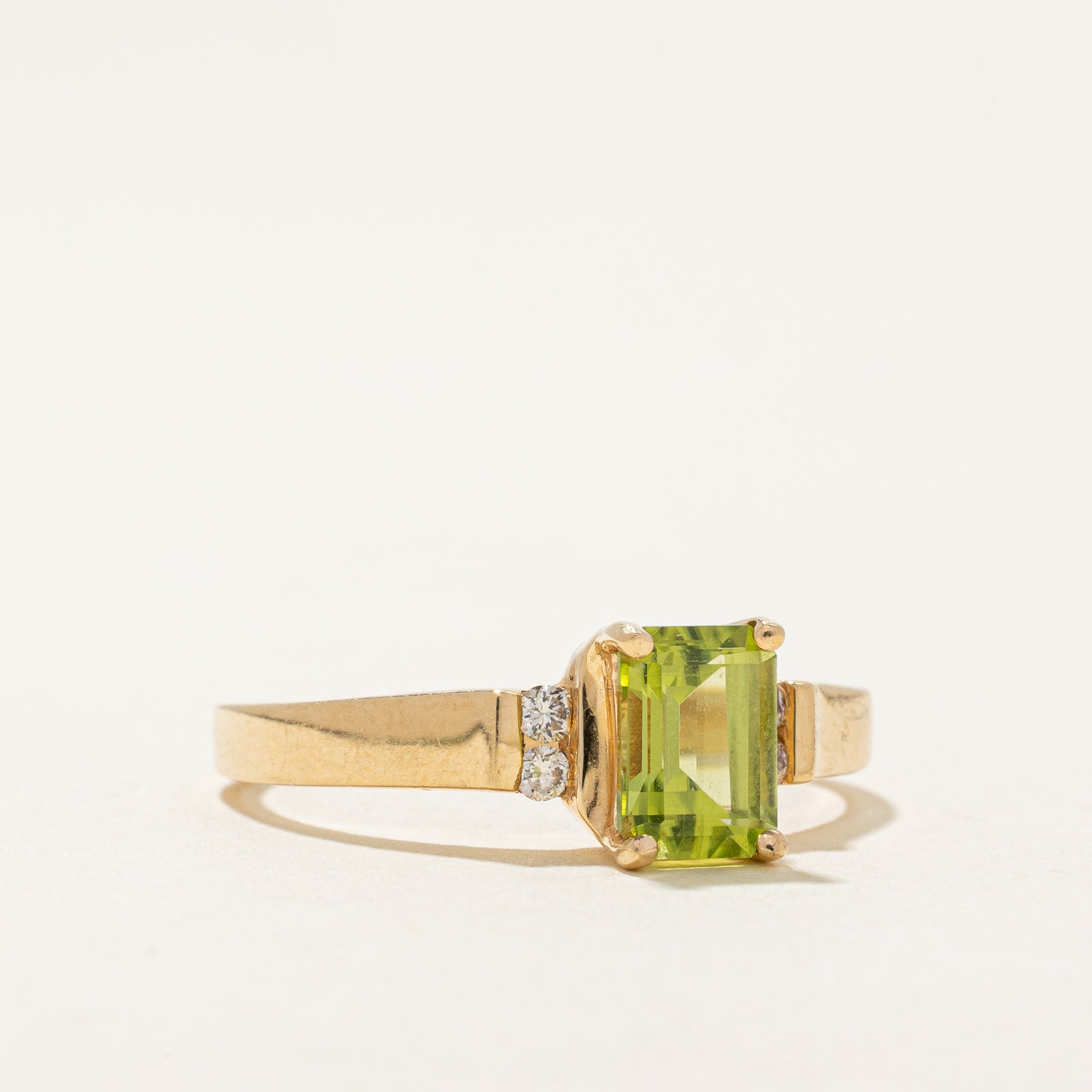 Emerald Cut Peridot & Diamond Ring | 0.95ct, 0.08ctw | SZ 8.25