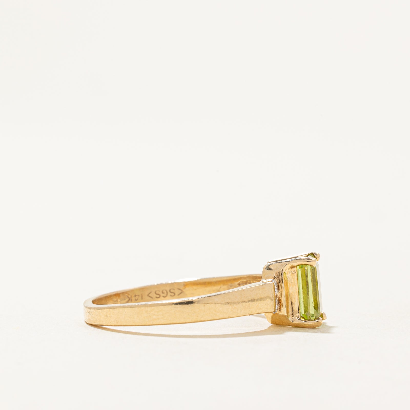 Emerald Cut Peridot & Diamond Ring | 0.95ct, 0.08ctw | SZ 8.25