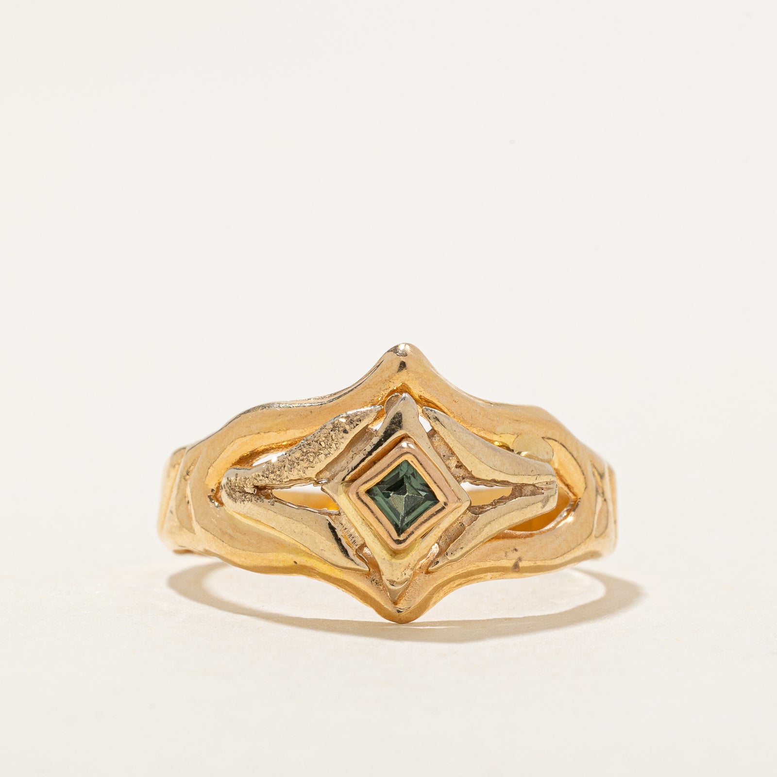 Synthetic Spinel Abstract Ring | 0.08ct | SZ 8