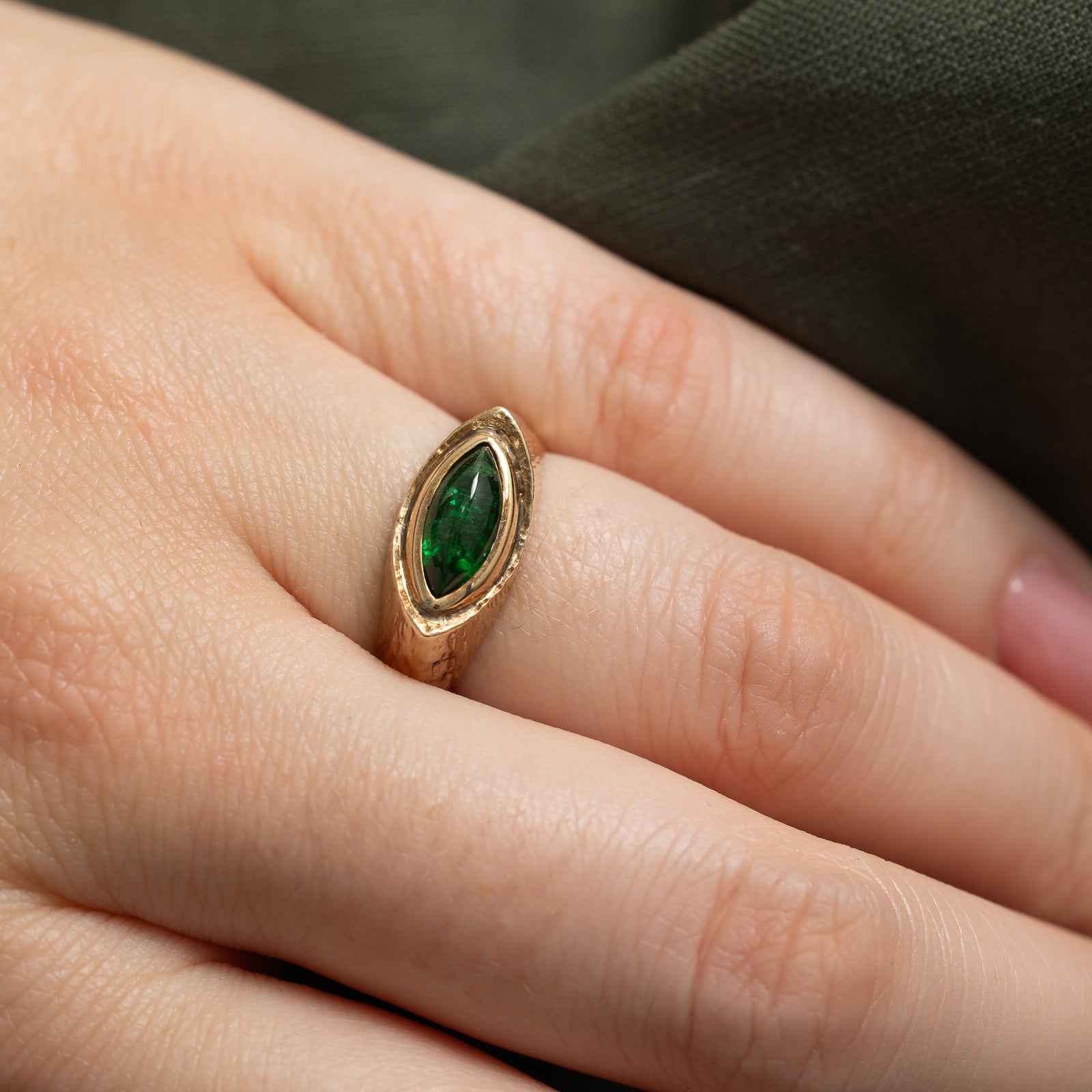 1978 London East West Tsavorite Ring | 1.10ct | SZ 6.25