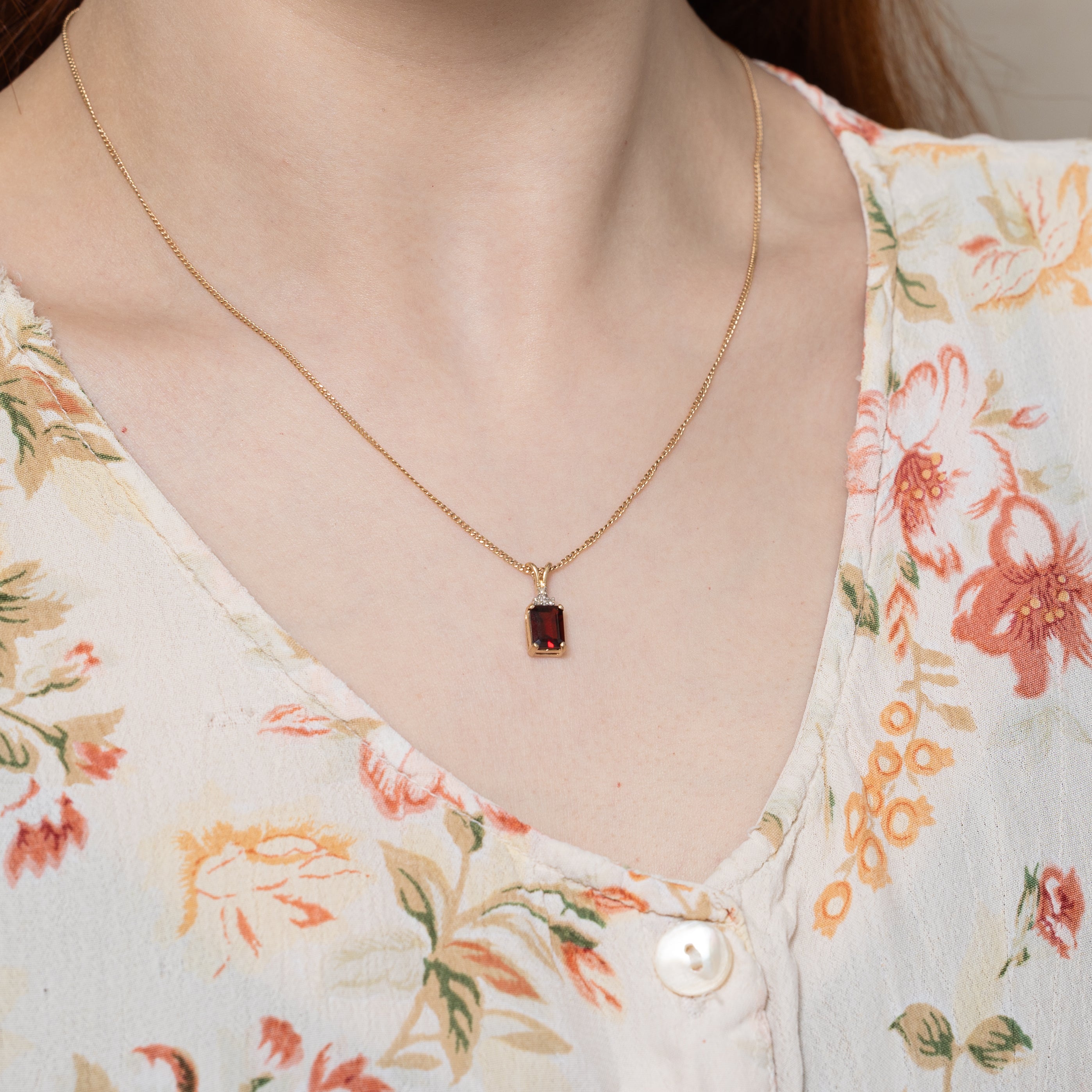 Garnet & Diamond Pendant | 2.30ct, 0.03ctw