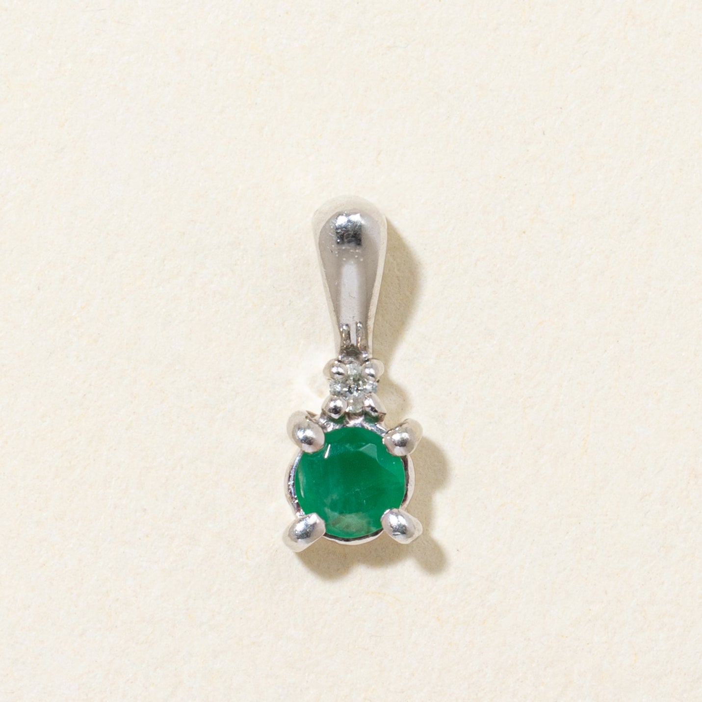Emerald & Diamond Pendant | 0.12ct, 0.01ct