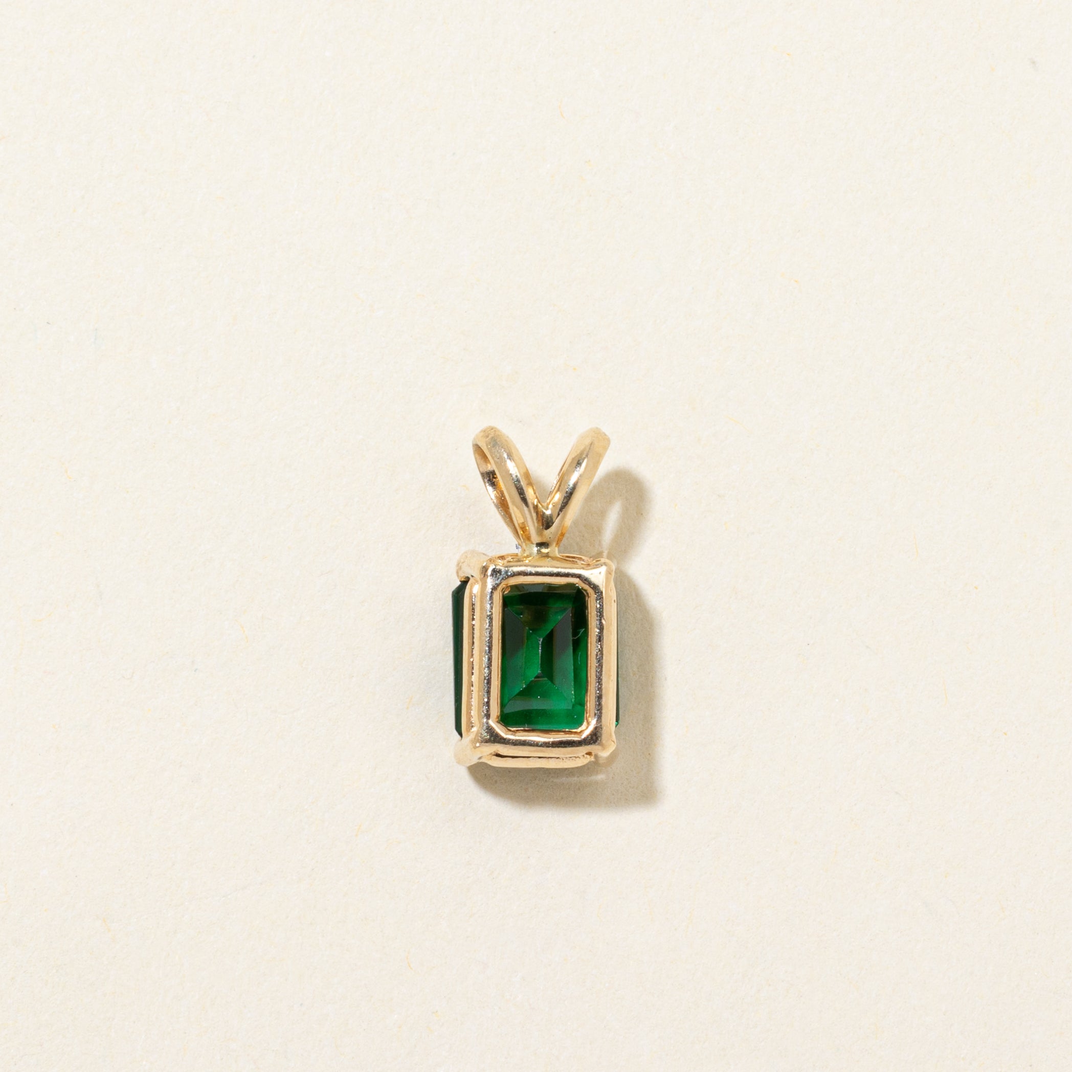 Synthetic Spinel Triplet Pendant | 2.30ct