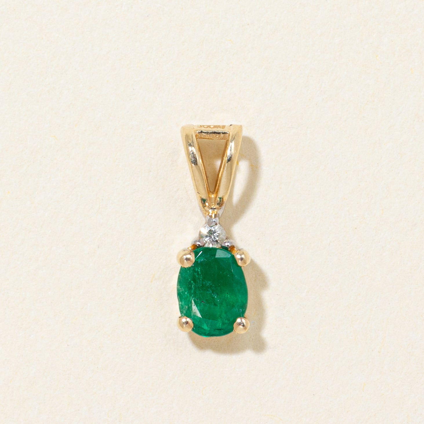 Oval Cut Emerald & Diamond Pendant | 0.30ct, 0.01ct