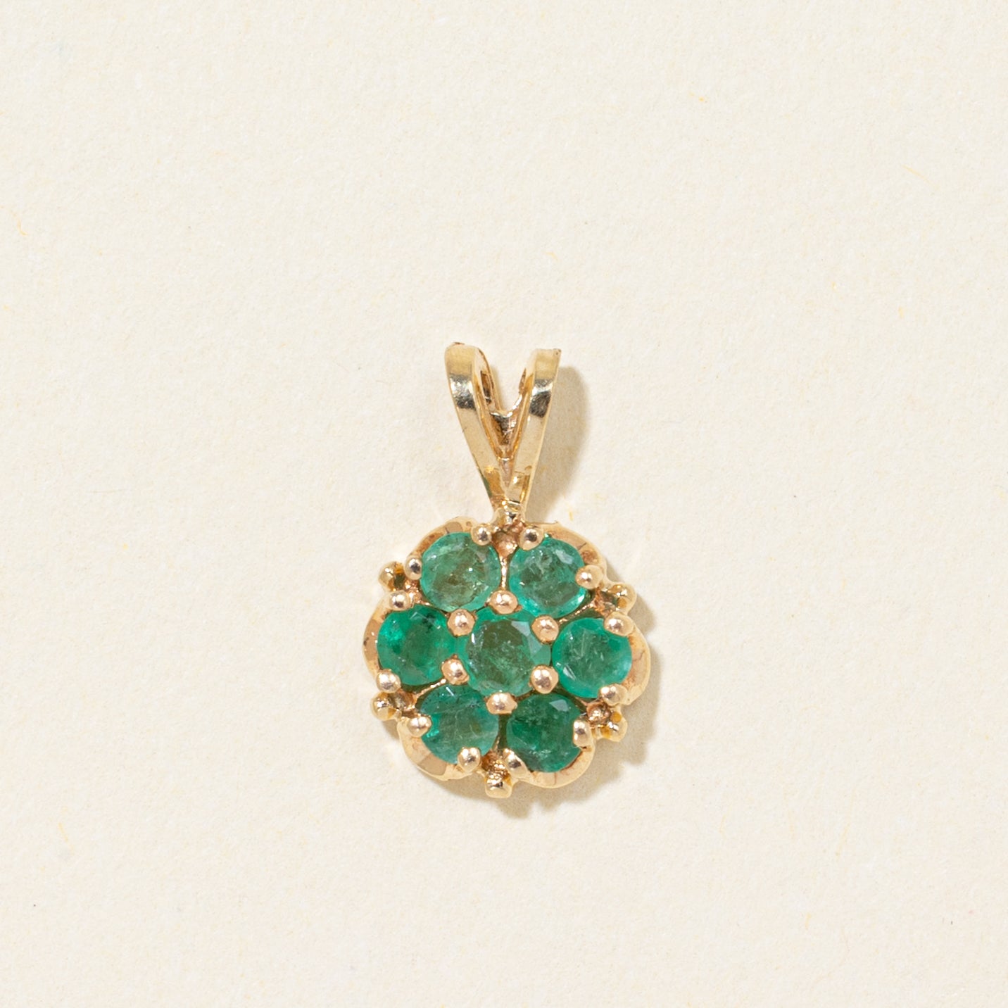 Emerald Circle Cluster Pendant | 0.25ctw