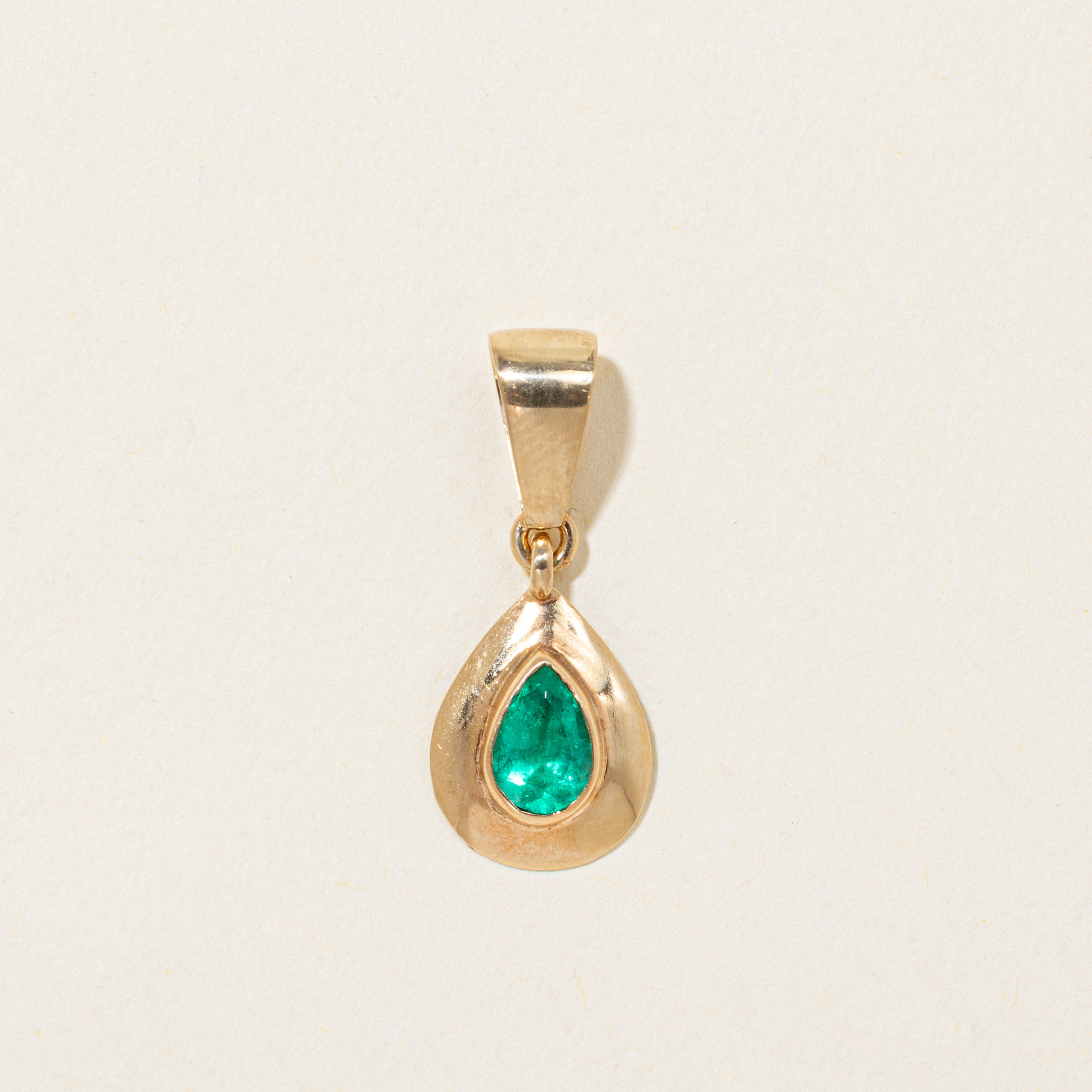 Pear Cut Emerald Pendant | 0.30ct