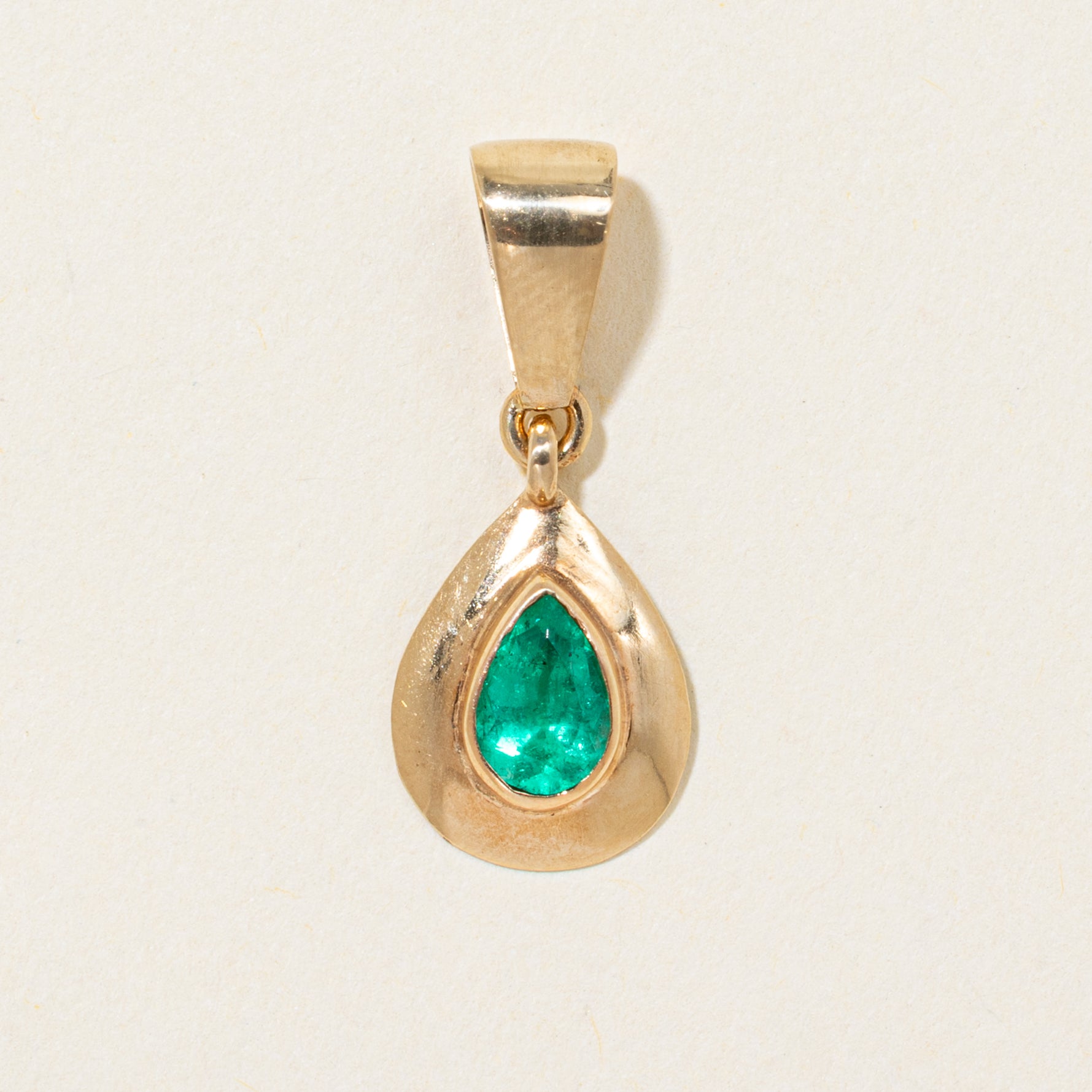 Pear Cut Emerald Pendant | 0.30ct