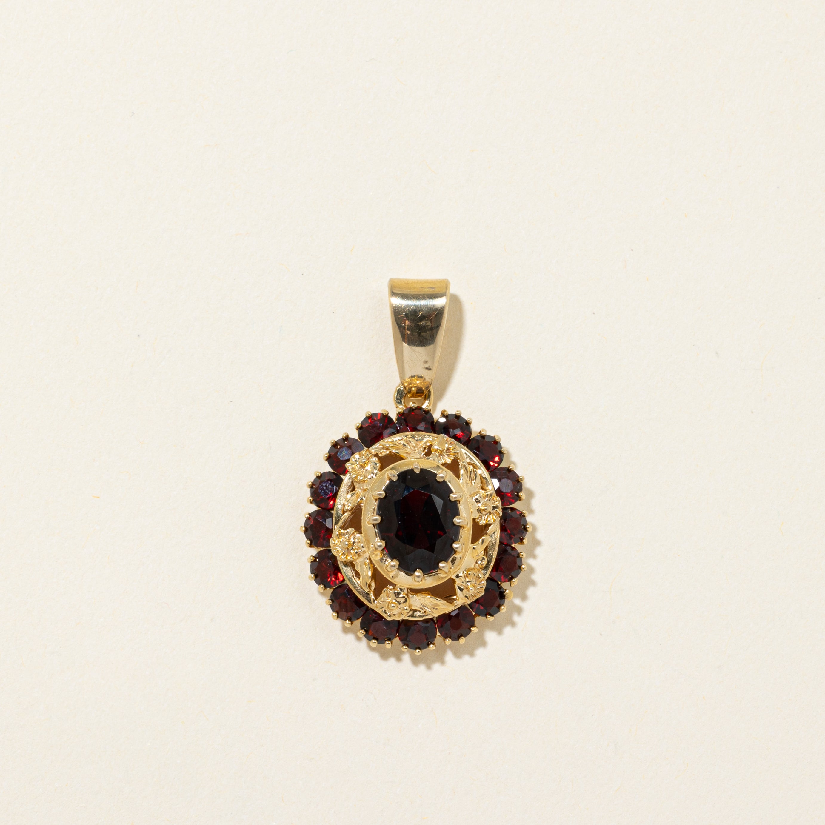Italian 18k Yellow Gold & Garnet Pendant | 5.00ctw