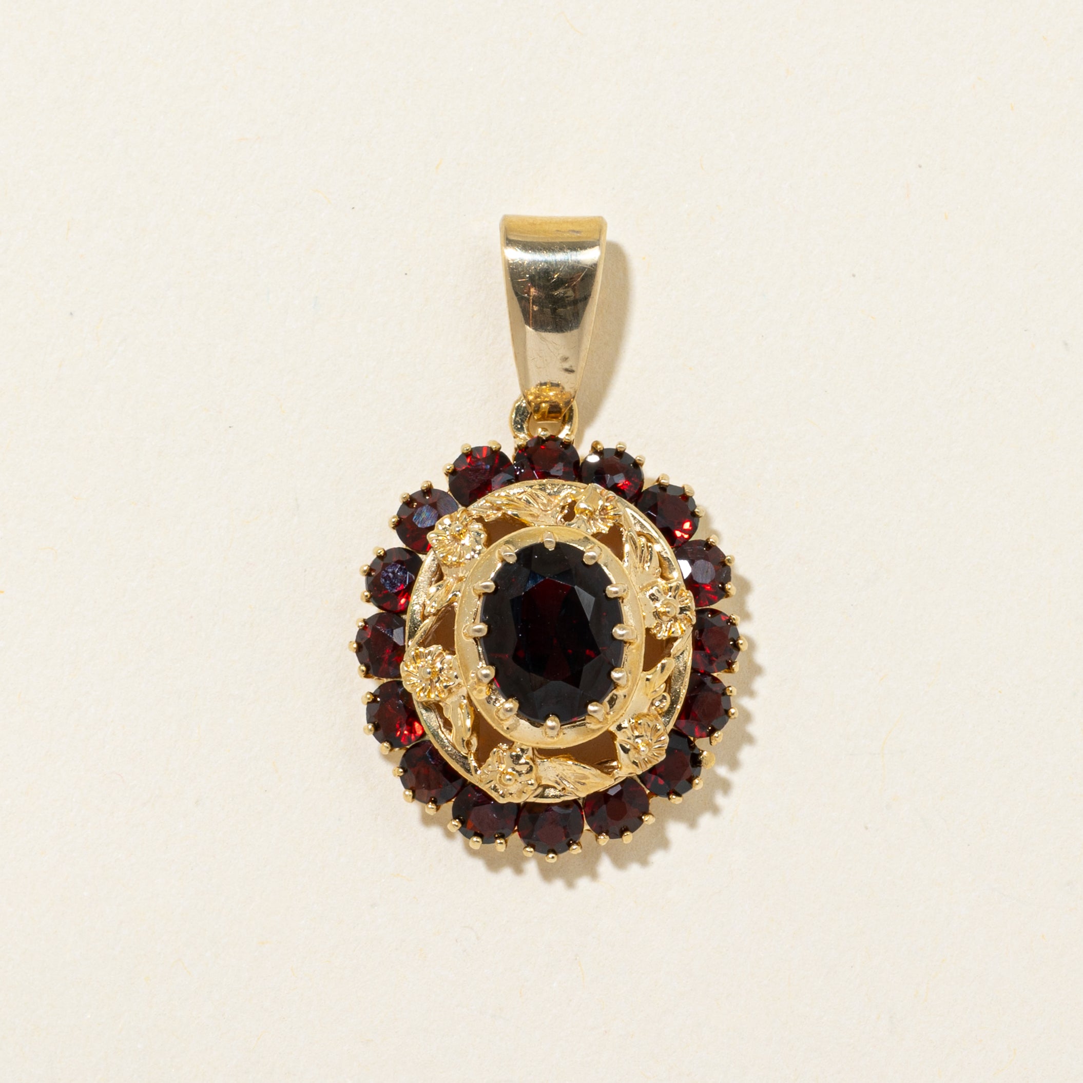 Italian 18k Yellow Gold & Garnet Pendant | 5.00ctw