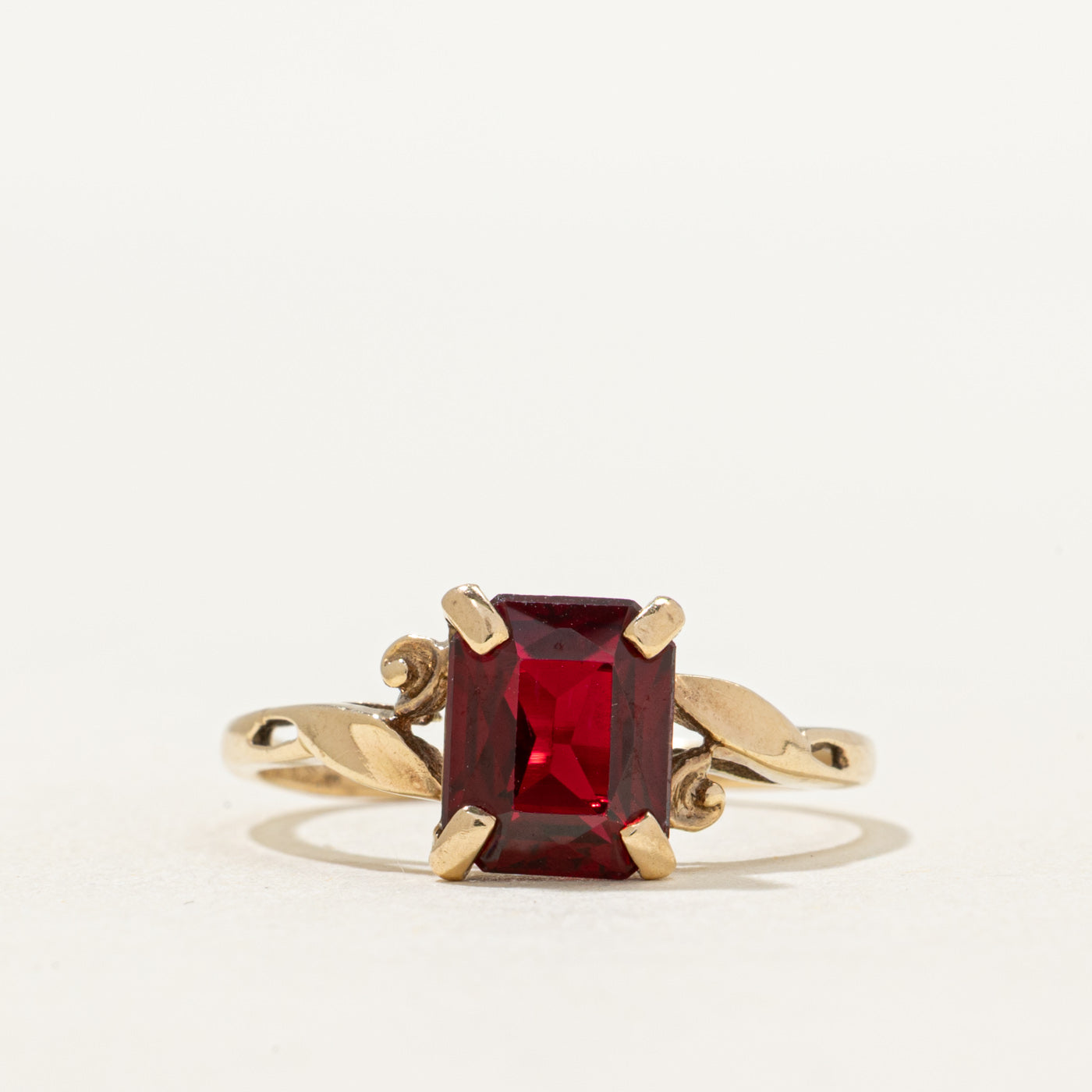 Bague solitaire en rubis synthétique | 2,40 ct | Taille 7