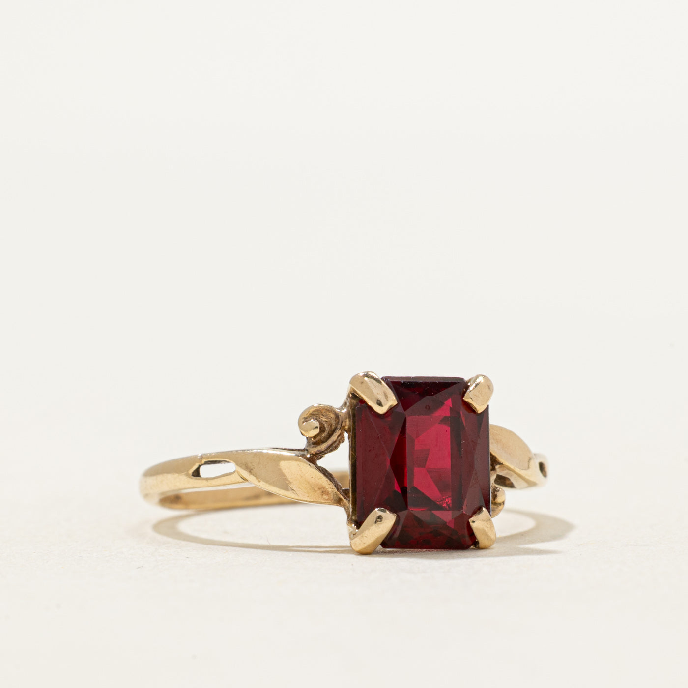 Bague solitaire en rubis synthétique | 2,40 ct | Taille 7