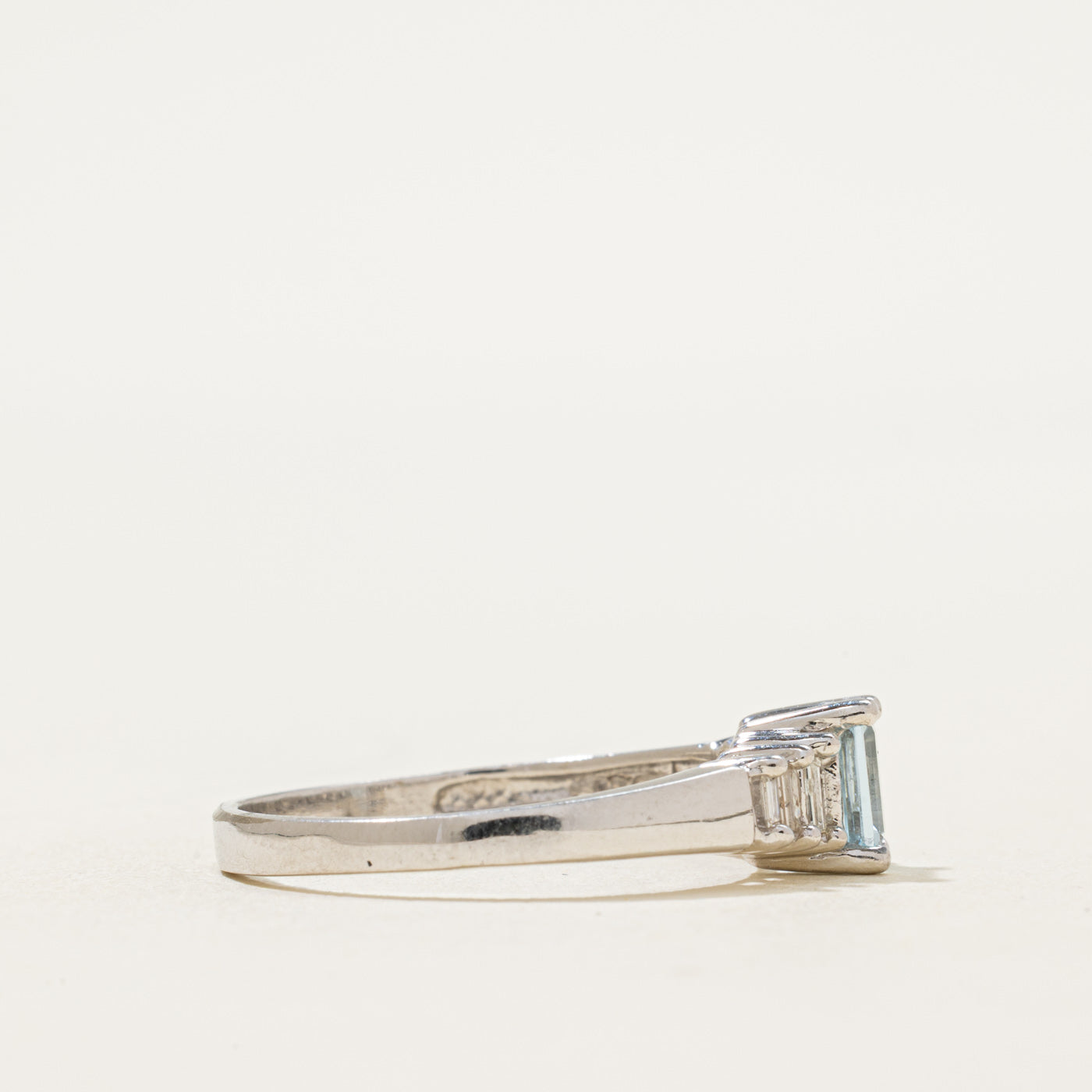 Aquamarine & Diamond Ring | 0.50ct, 0.06ctw | SZ 9.75
