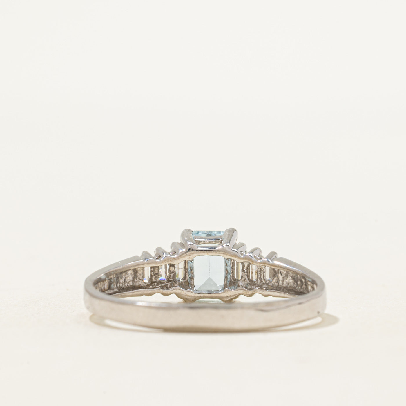 Aquamarine & Diamond Ring | 0.50ct, 0.06ctw | SZ 9.75